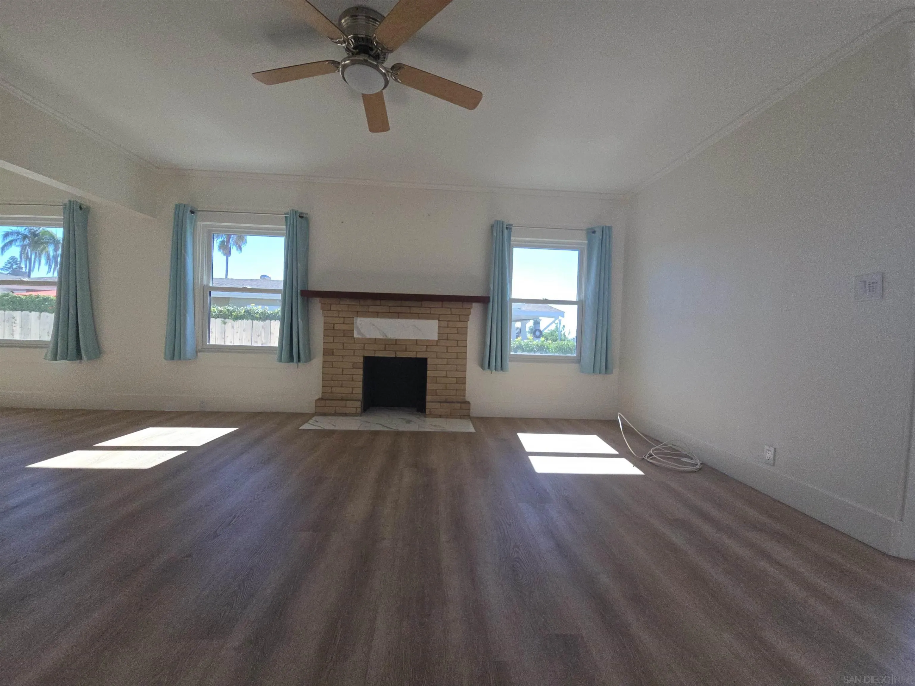1727 30th Street, San Diego, CA 92102 Living Room