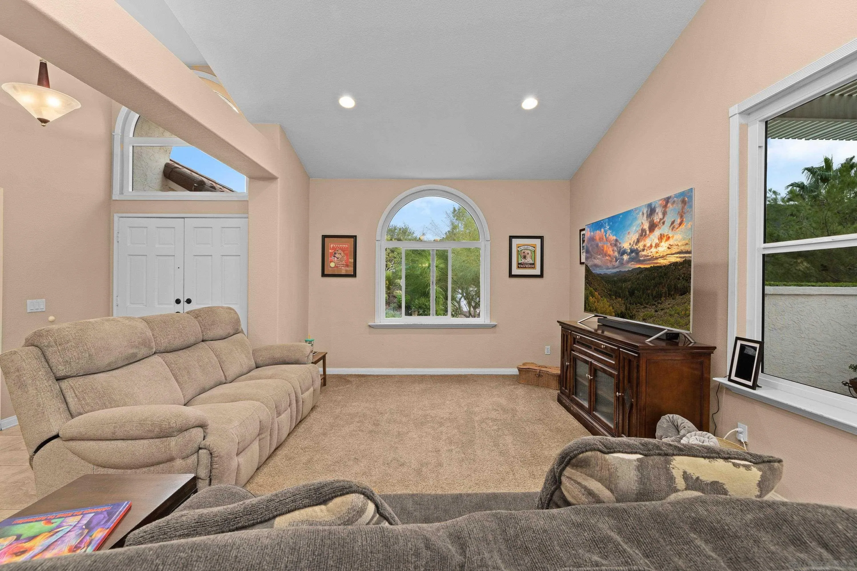 8902 Chestnut Roan Way, Alpine, CA 91901 8902 Chestnut Roan Way, Alpine, CA 91901