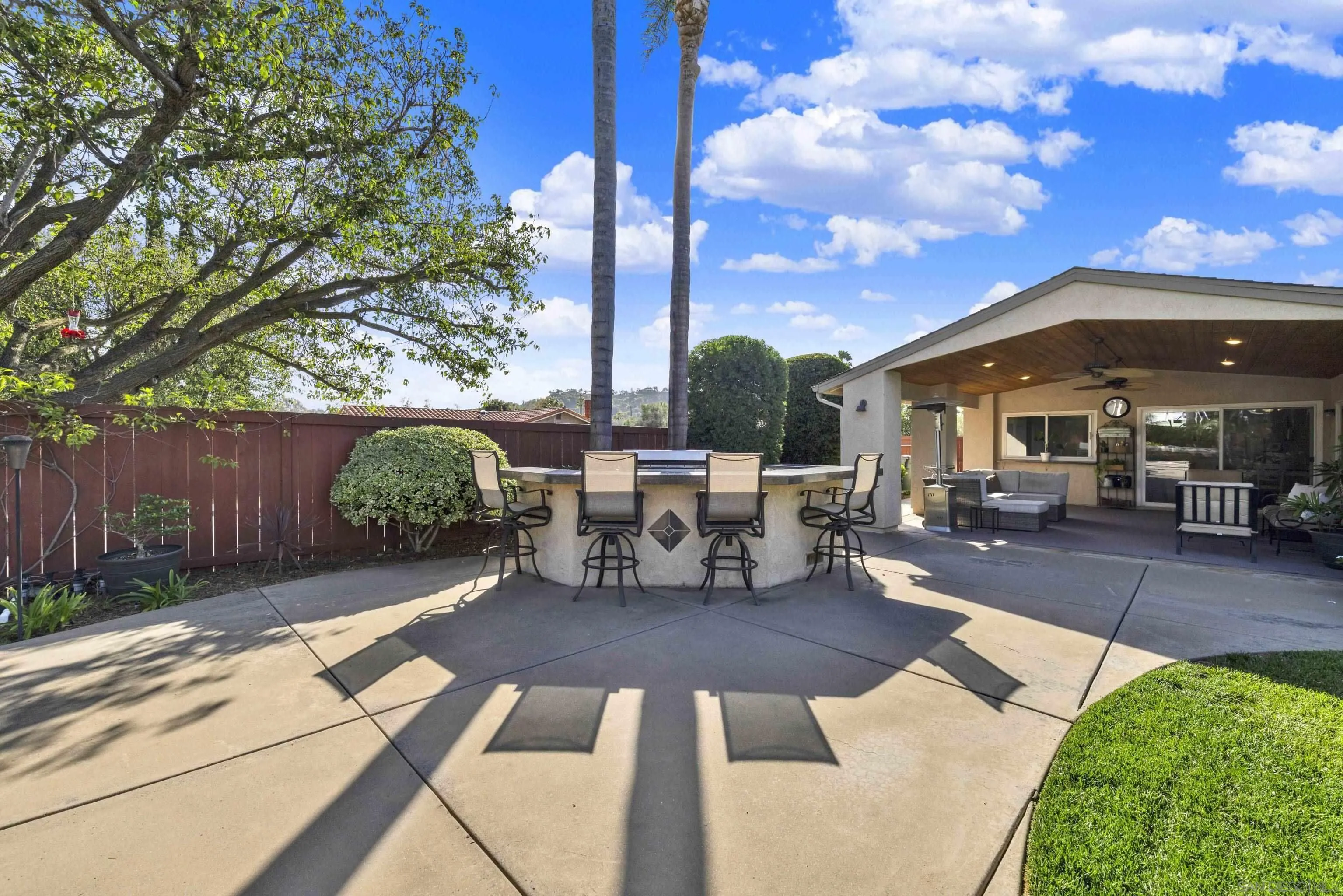 https://cdn.realtyfeed.com/cdn/127/260025913/adeee3da67a0ad432f31b9218c6eeee7.webp