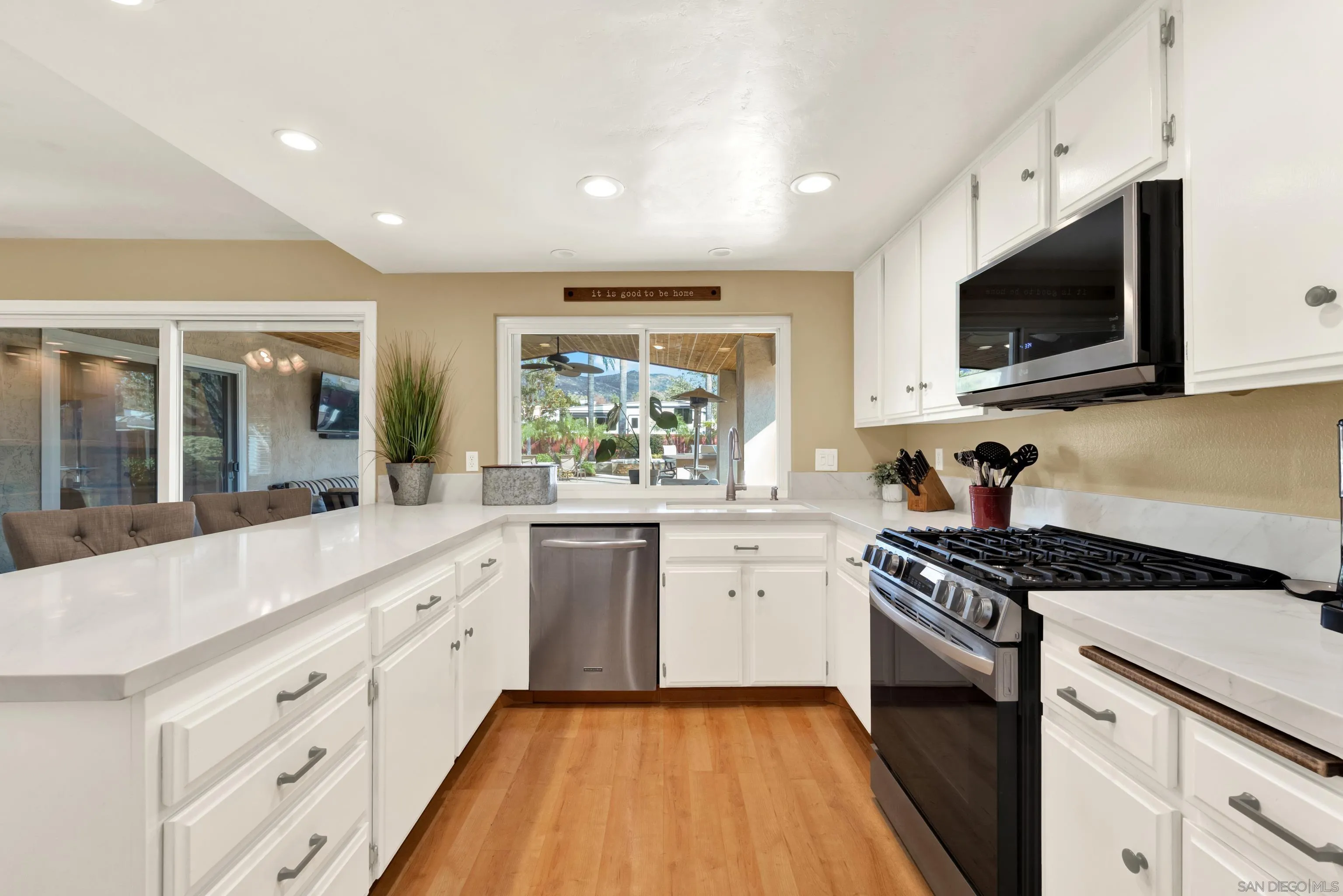 https://cdn.realtyfeed.com/cdn/127/260025913/b5dce5abd42fcb070f5f1adfd8ef949b.webp