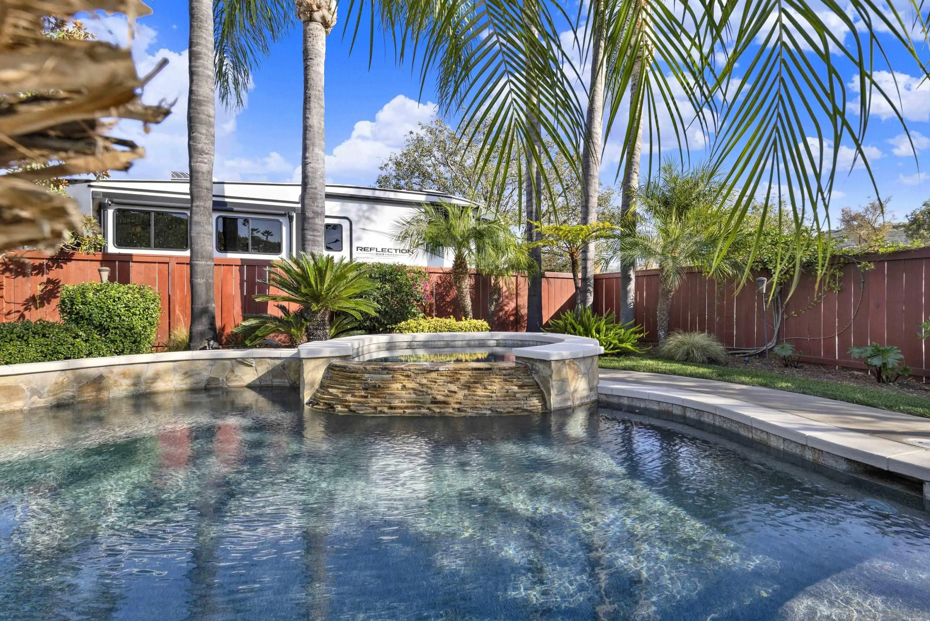 https://cdn.realtyfeed.com/cdn/127/260025913/ba6cfd051485153297f9f2b838779807.webp