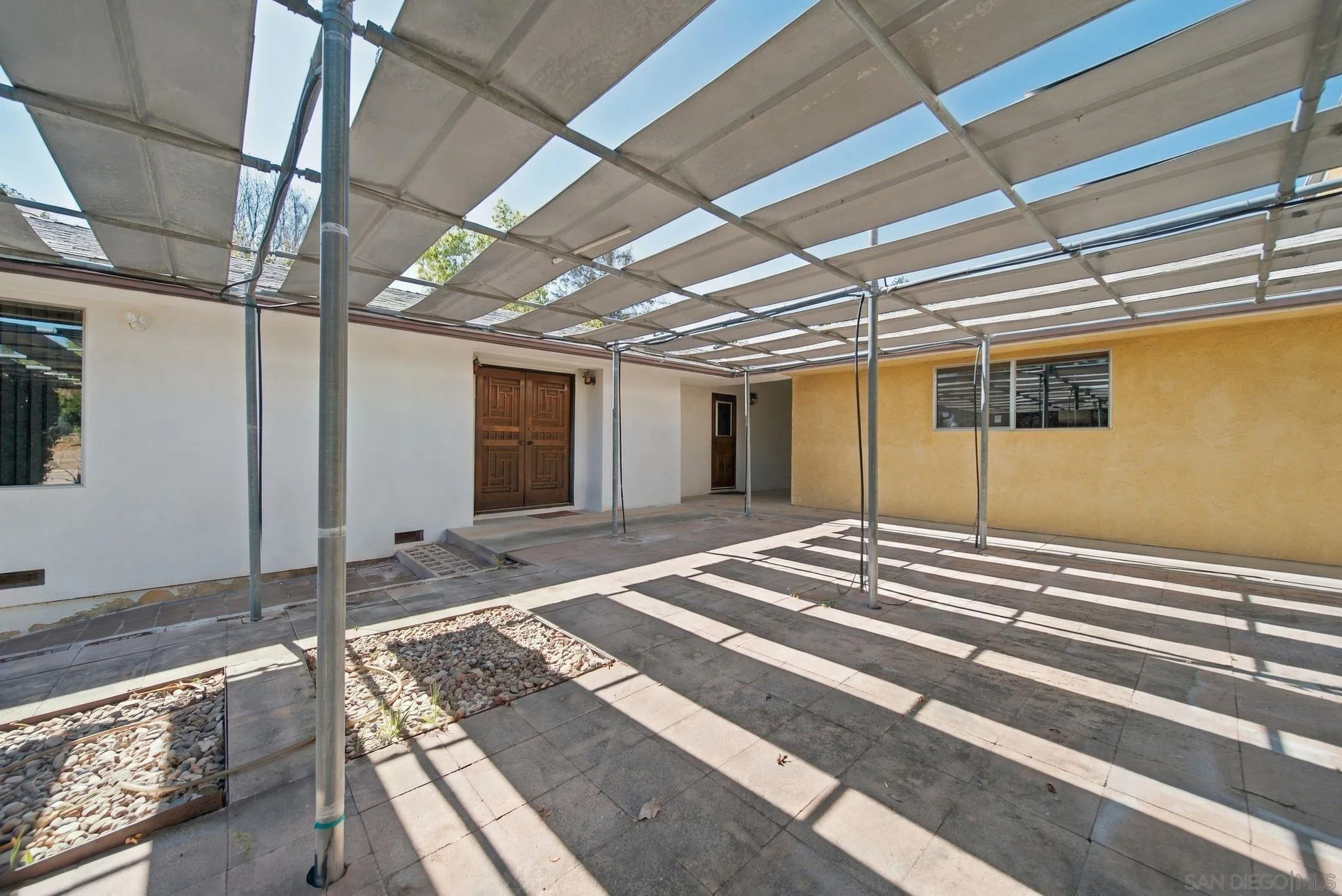 4940 Alzeda Dr, La Mesa, CA 91941 4940 Alzeda Dr, La Mesa, CA 91941
