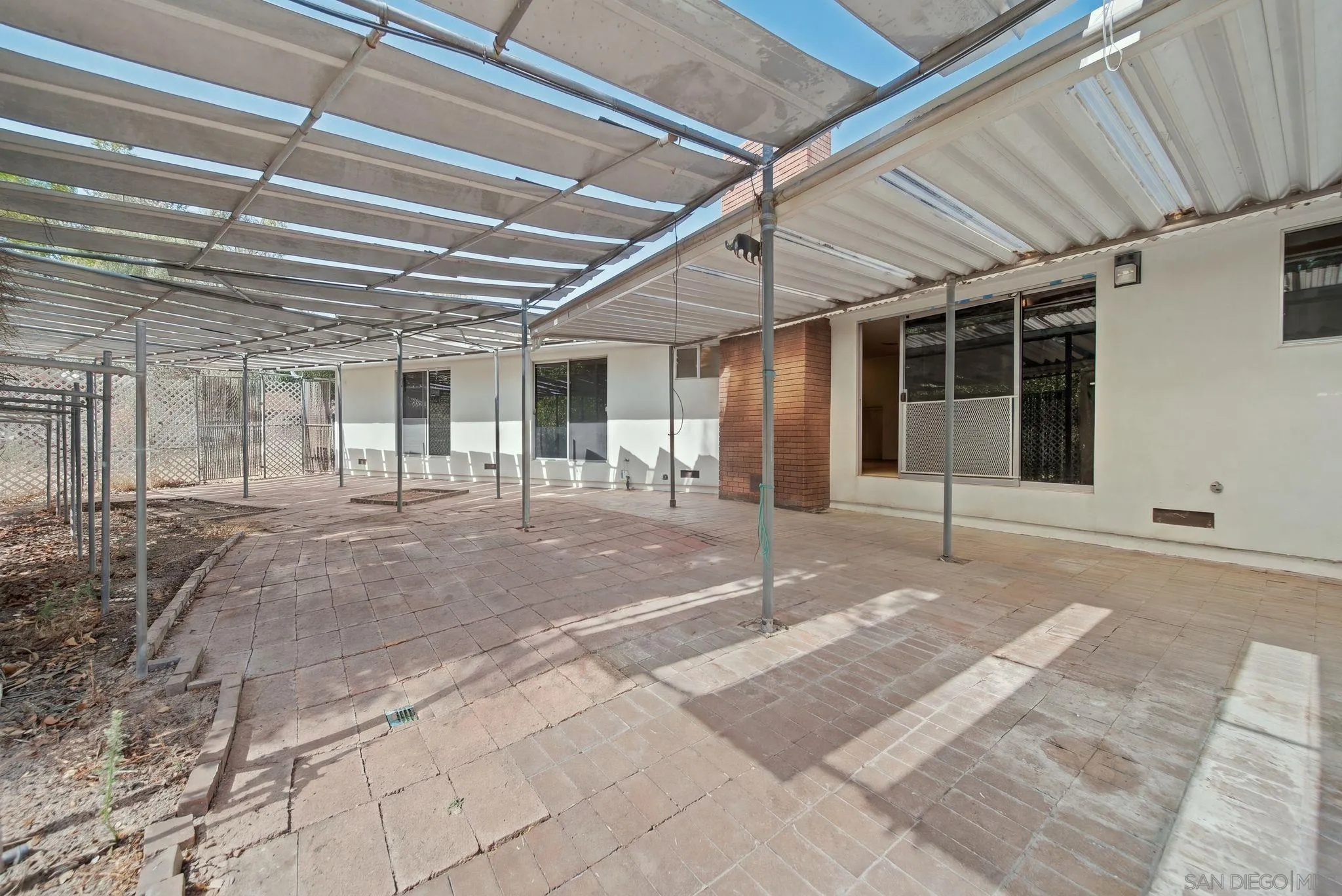 4940 Alzeda Dr, La Mesa, CA 91941 4940 Alzeda Dr, La Mesa, CA 91941