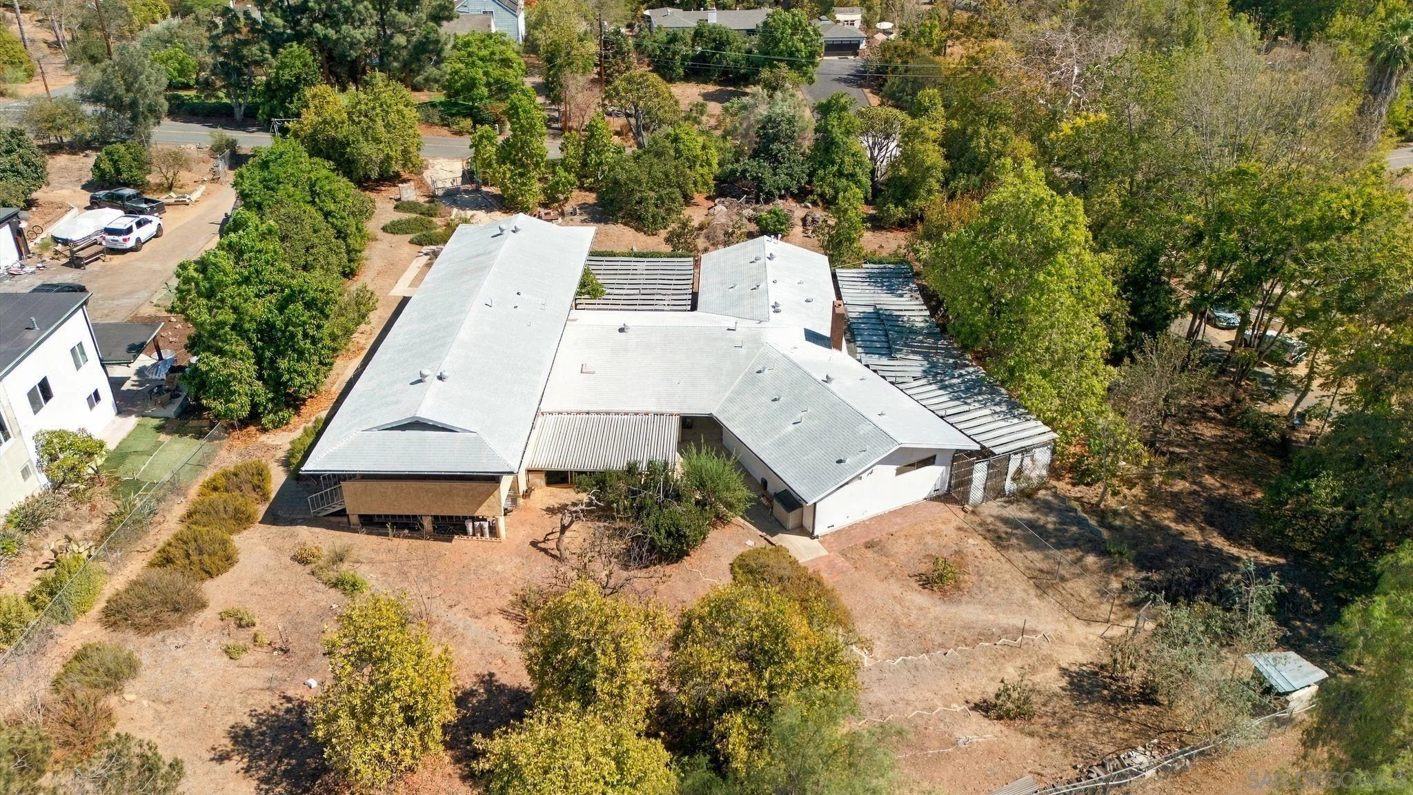 4940 Alzeda Dr, La Mesa, CA 91941 4940 Alzeda Dr, La Mesa, CA 91941