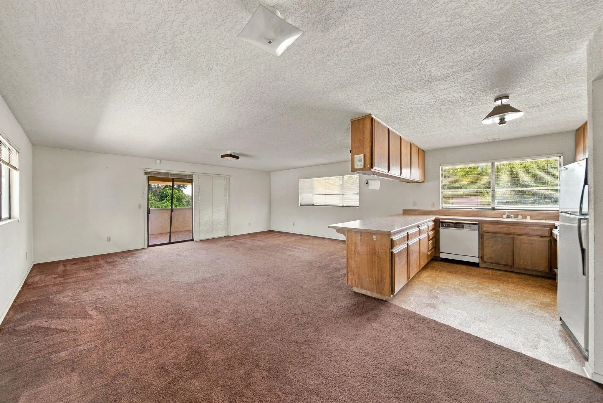4940 Alzeda Dr, La Mesa, CA 91941 4940 Alzeda Dr, La Mesa, CA 91941