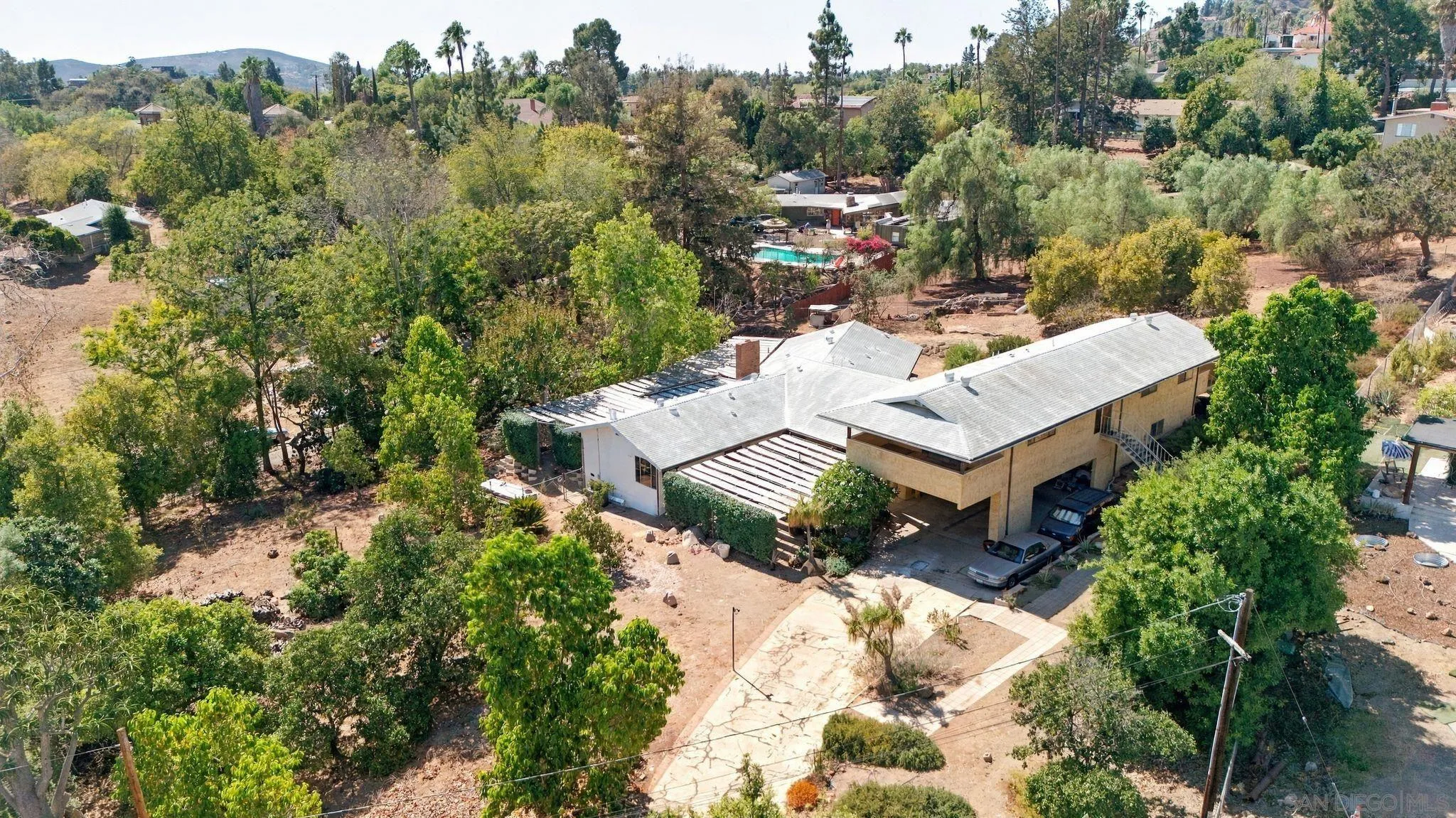 4940 Alzeda Dr, La Mesa, CA 91941 4940 Alzeda Dr, La Mesa, CA 91941