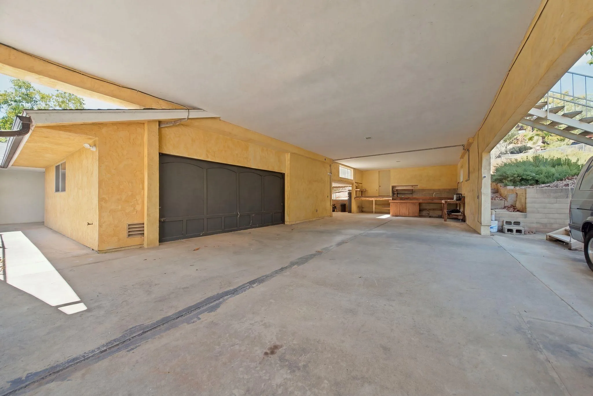 4940 Alzeda Dr, La Mesa, CA 91941 4940 Alzeda Dr, La Mesa, CA 91941