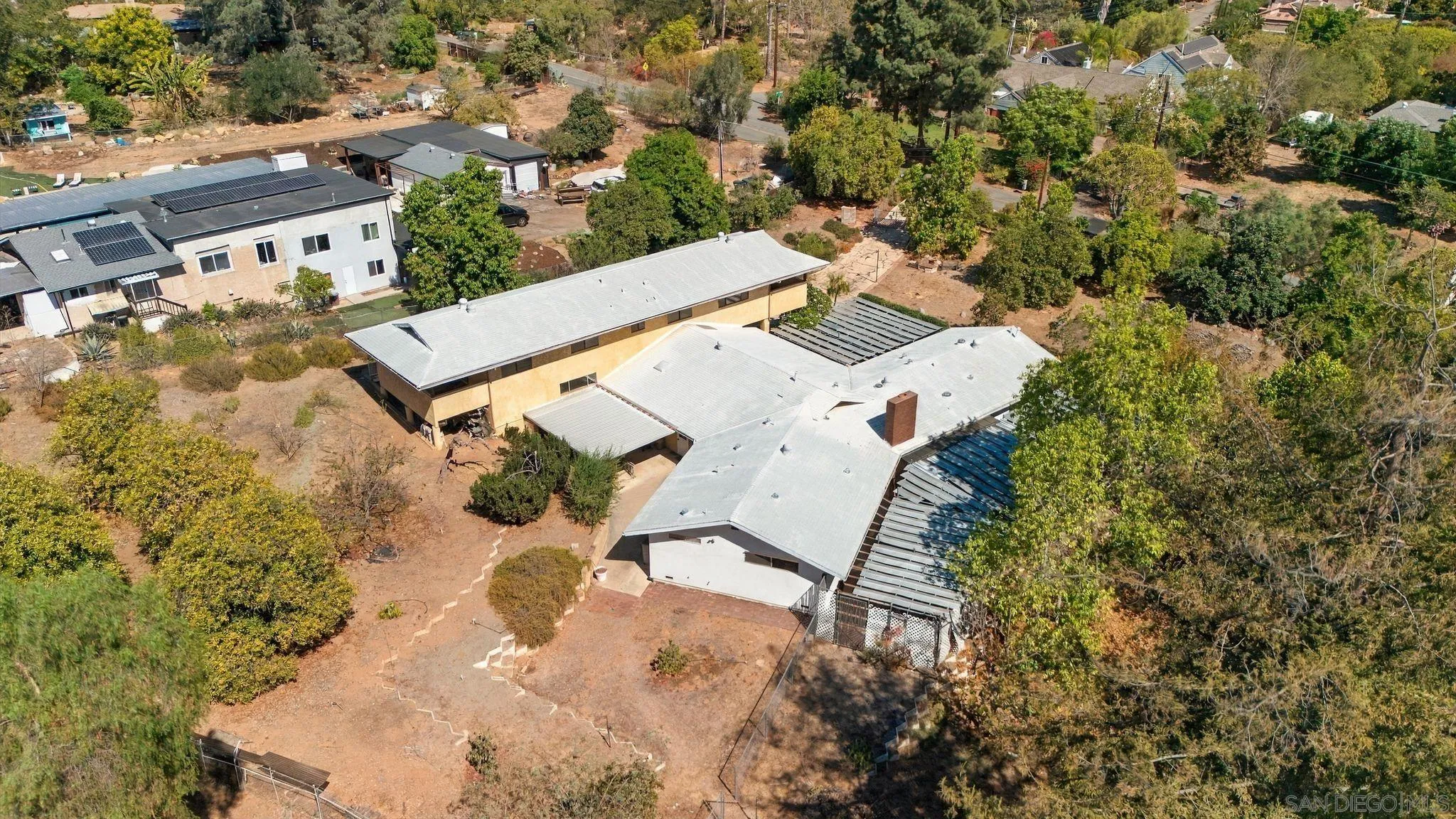 4940 Alzeda Dr, La Mesa, CA 91941 4940 Alzeda Dr, La Mesa, CA 91941