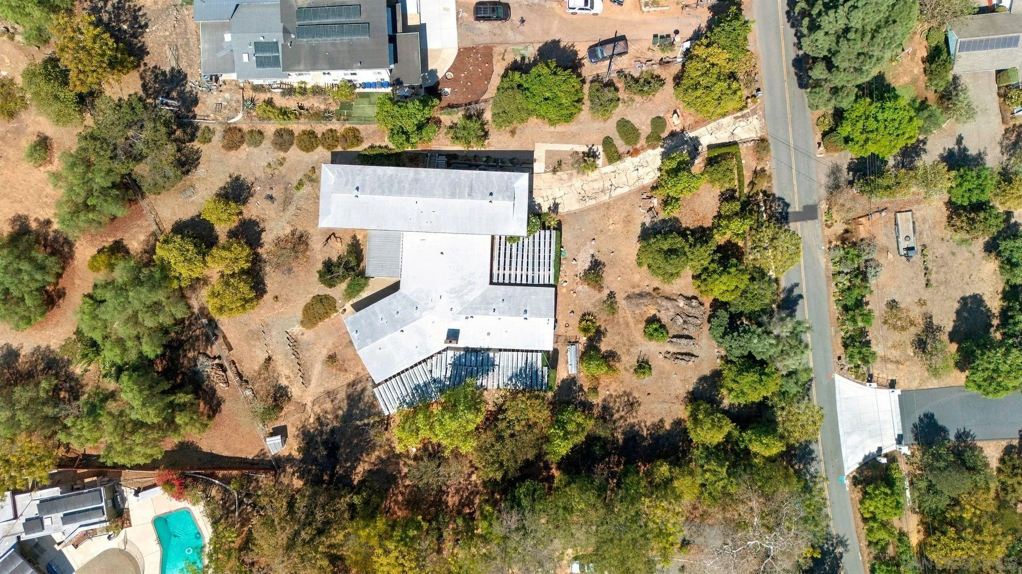 4940 Alzeda Dr, La Mesa, CA 91941 4940 Alzeda Dr, La Mesa, CA 91941