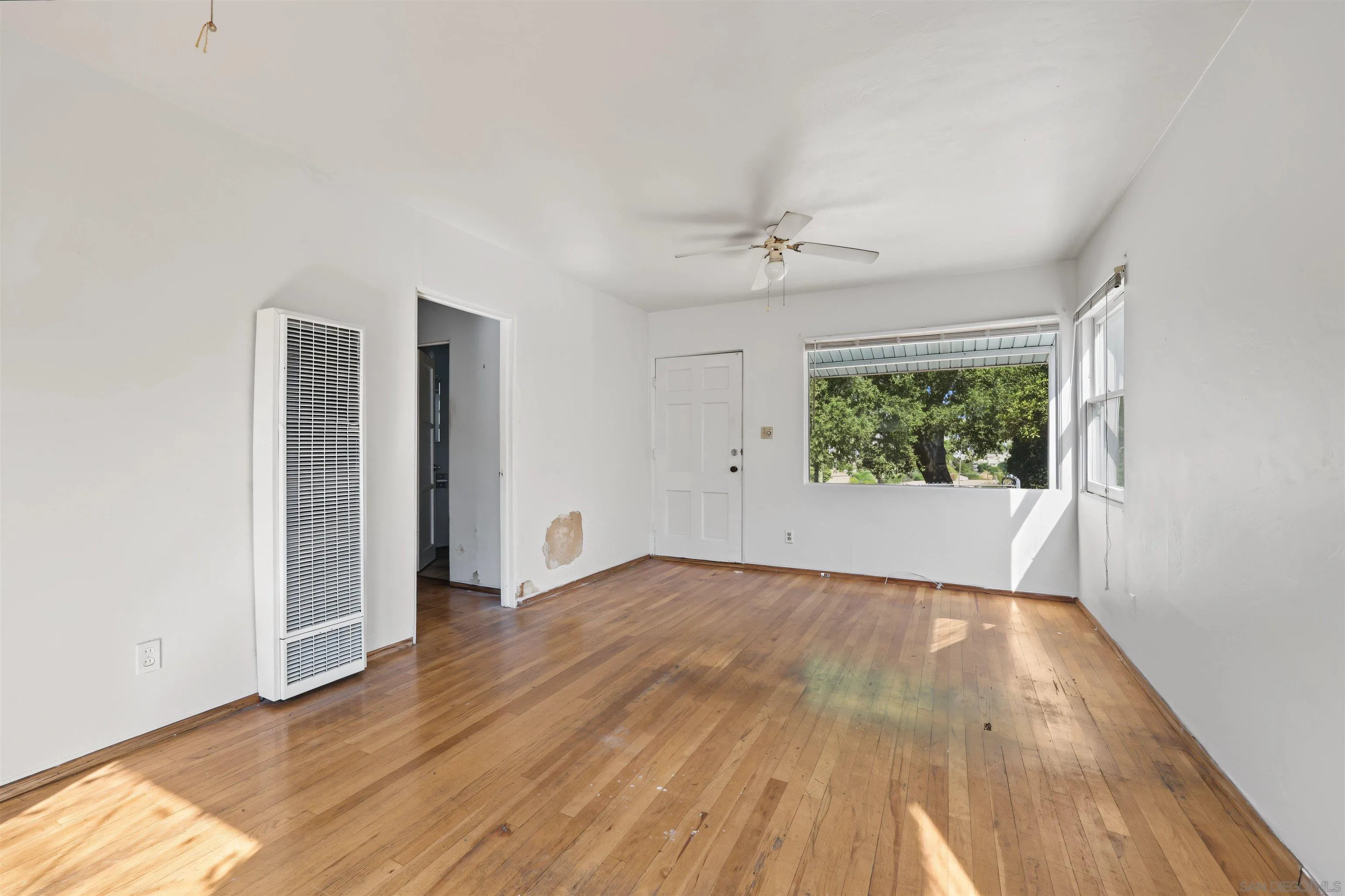 4524 Nebo Drive, La Mesa, CA 91941 4524 Nebo Drive, La Mesa, CA 91941