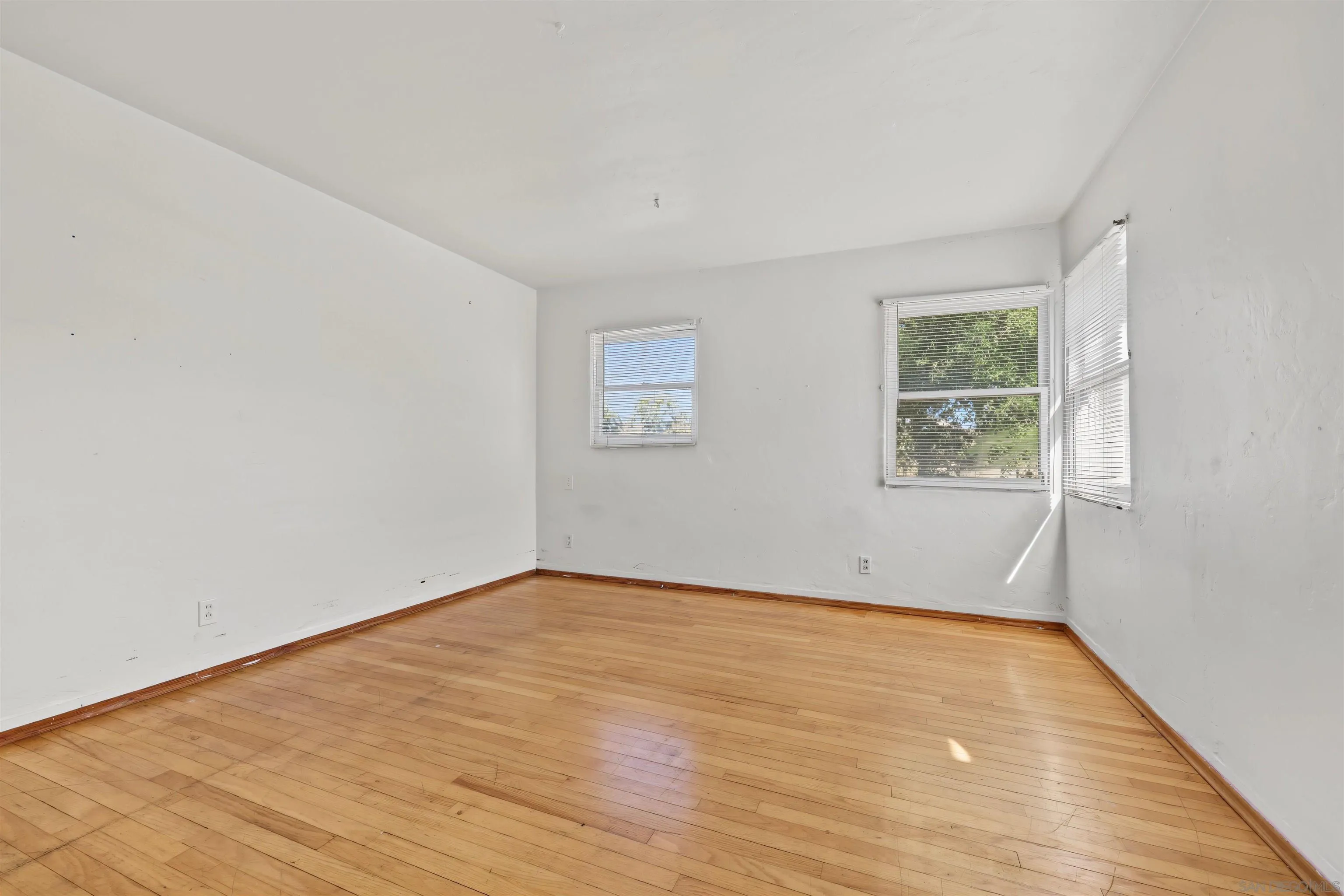 4524 Nebo Drive, La Mesa, CA 91941 4524 Nebo Drive, La Mesa, CA 91941