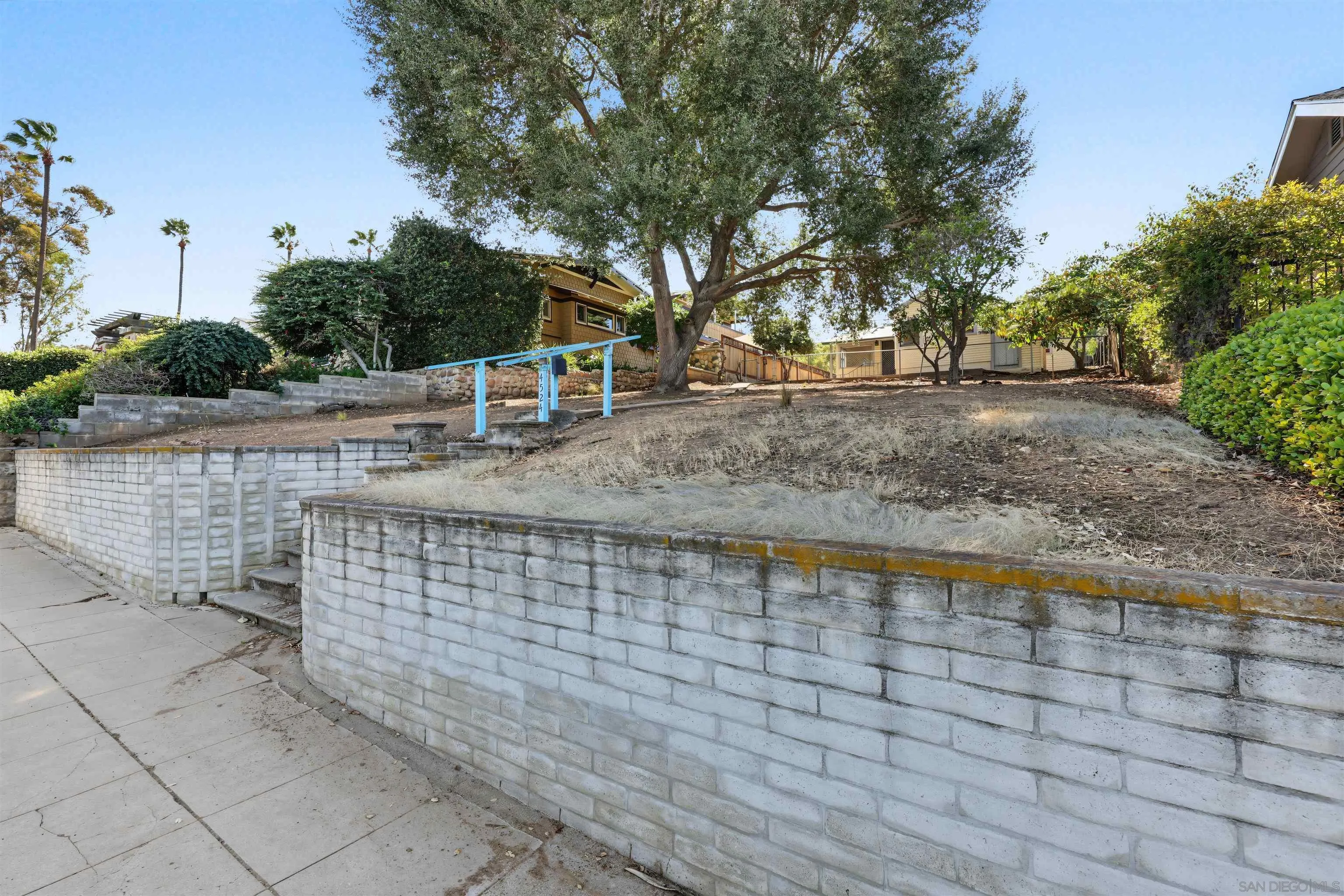 4524 Nebo Drive, La Mesa, CA 91941 4524 Nebo Drive, La Mesa, CA 91941