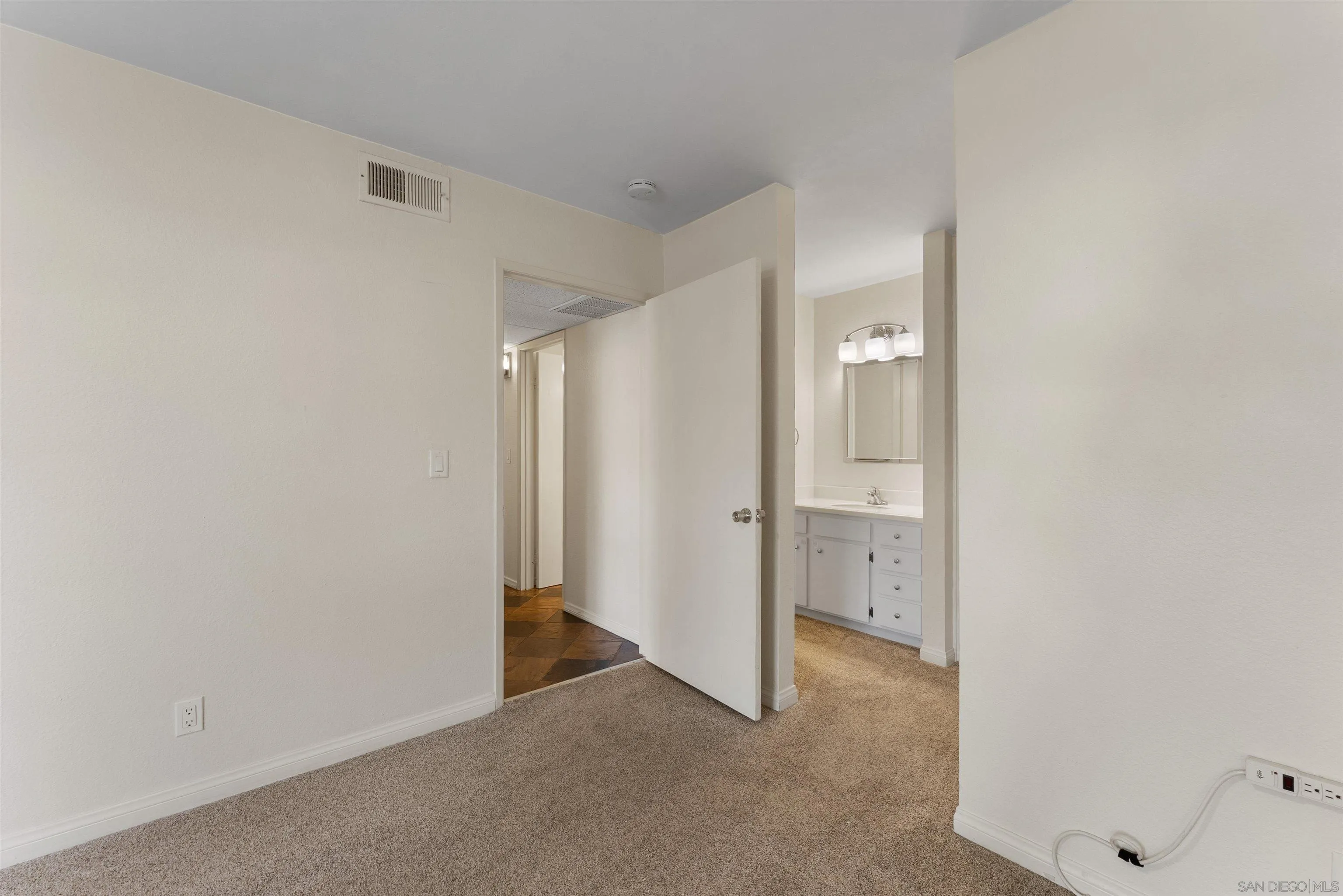 6018 Rancho Mission Rd, #322, San Diego, CA 92108 6018 Rancho Mission Rd, #322, San Diego, CA 92108