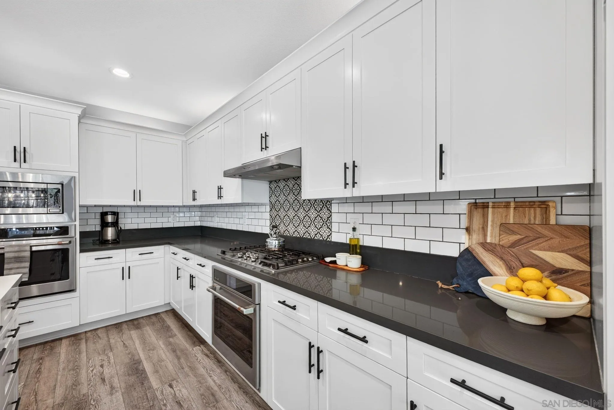 2019 Avenida Palomino, Chula Vista, CA 91913 Kitchen