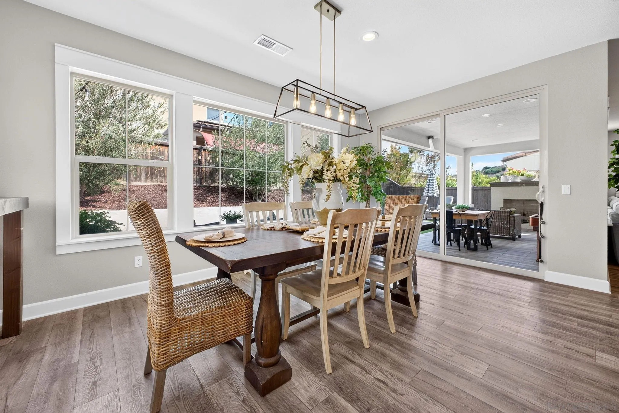 2019 Avenida Palomino, Chula Vista, CA 91913 Dining Area
