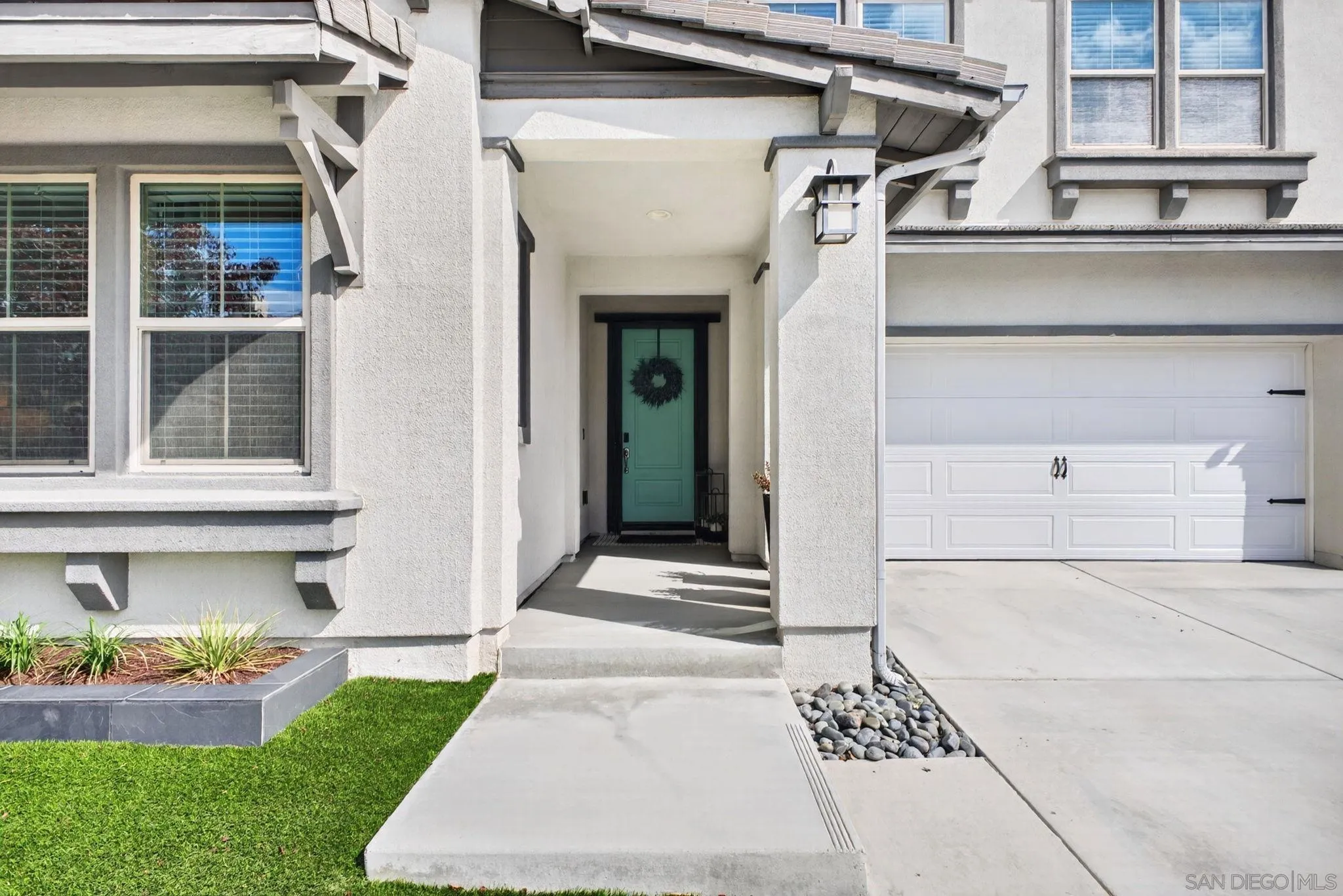 2019 Avenida Palomino, Chula Vista, CA 91913 Entry