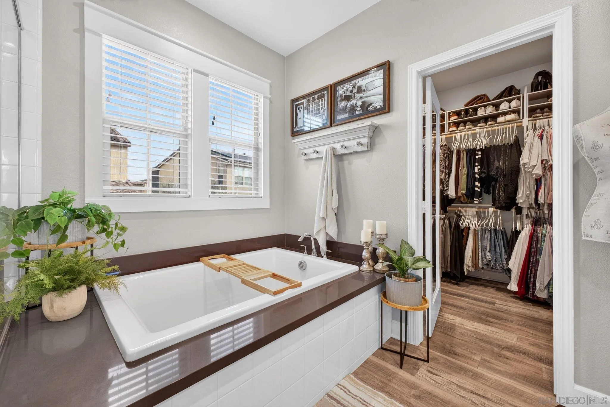 2019 Avenida Palomino, Chula Vista, CA 91913 Primary Bath/Spa