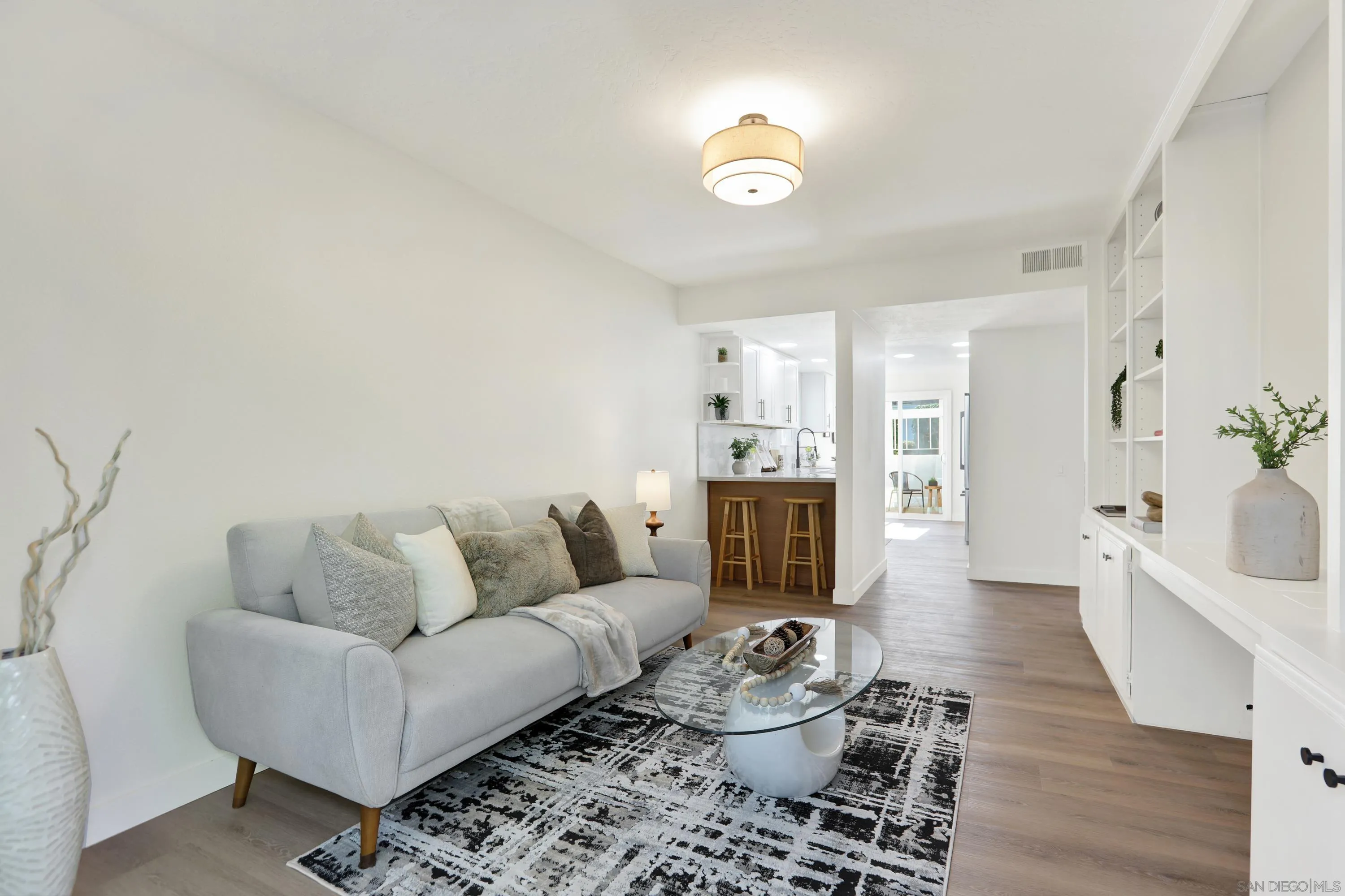 4834 Tinasa Way, San Diego, CA 92124 4834 Tinasa Way, San Diego, CA 92124
