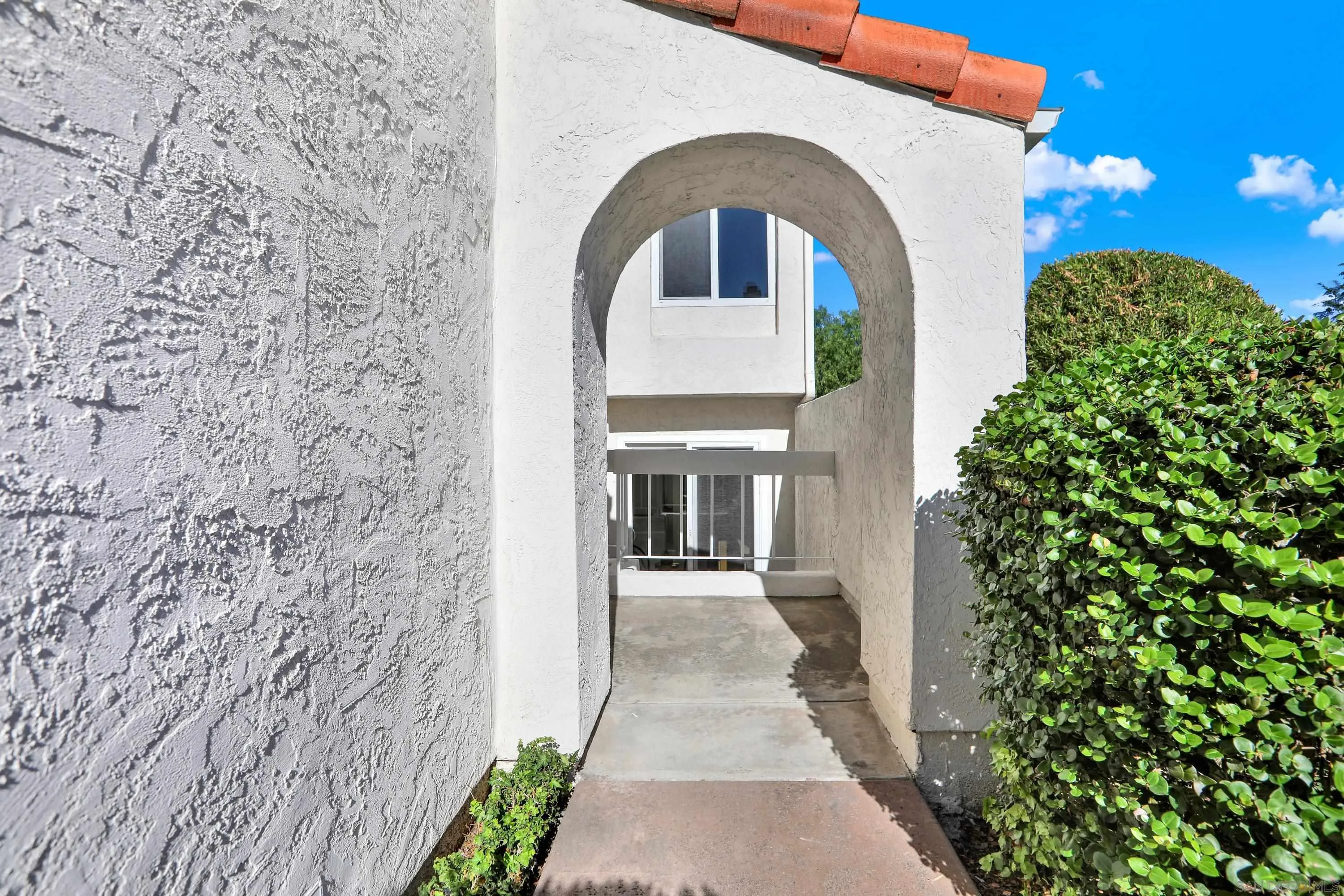 4834 Tinasa Way, San Diego, CA 92124 4834 Tinasa Way, San Diego, CA 92124