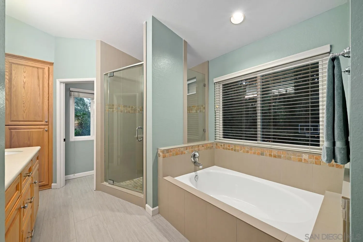 3401 Celinda Dr., Carlsbad, CA 92008 3401 Celinda Dr., Carlsbad, CA 92008