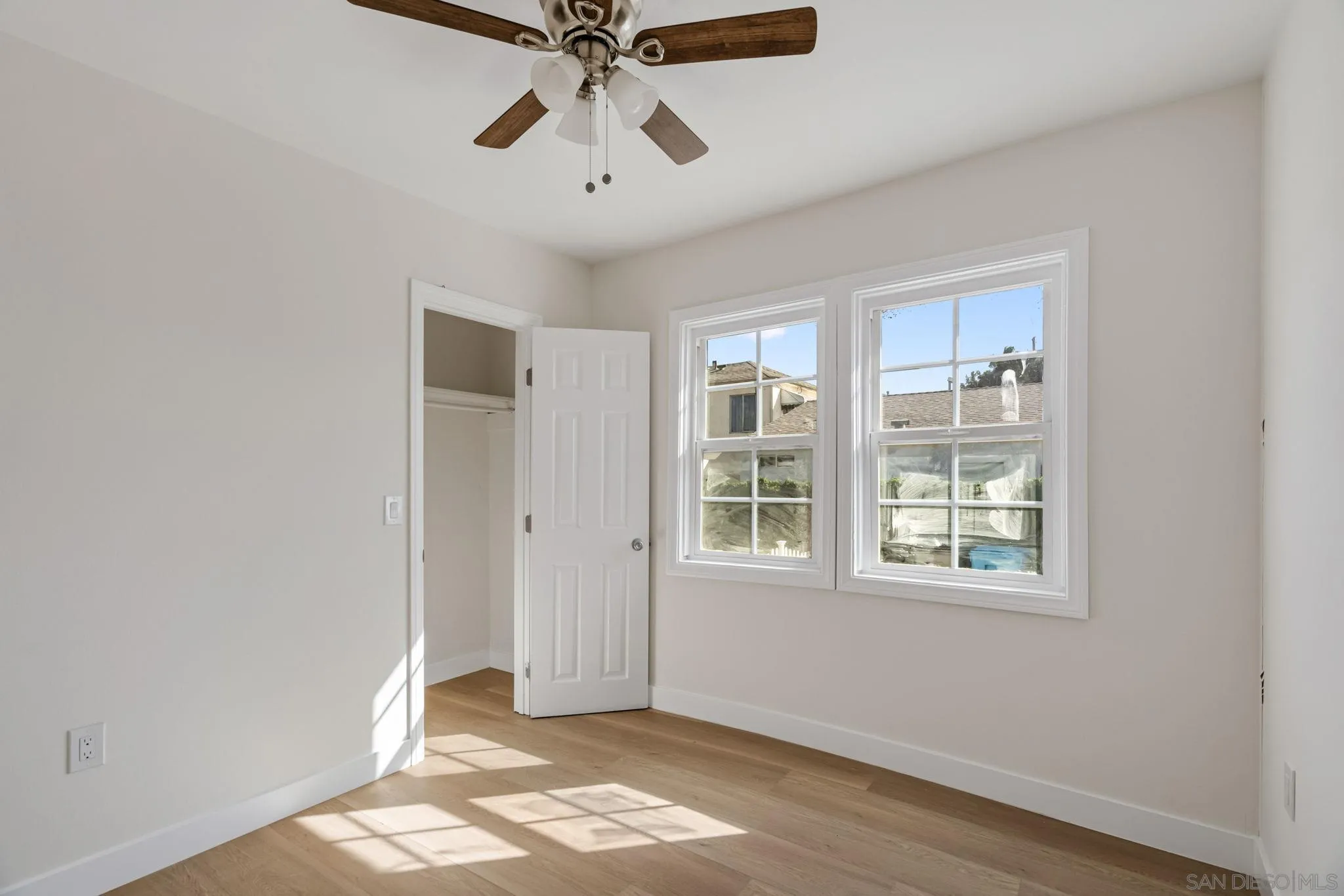 327-29 28Th St., San Diego, CA 92102 327-29 28Th St., San Diego, CA 92102