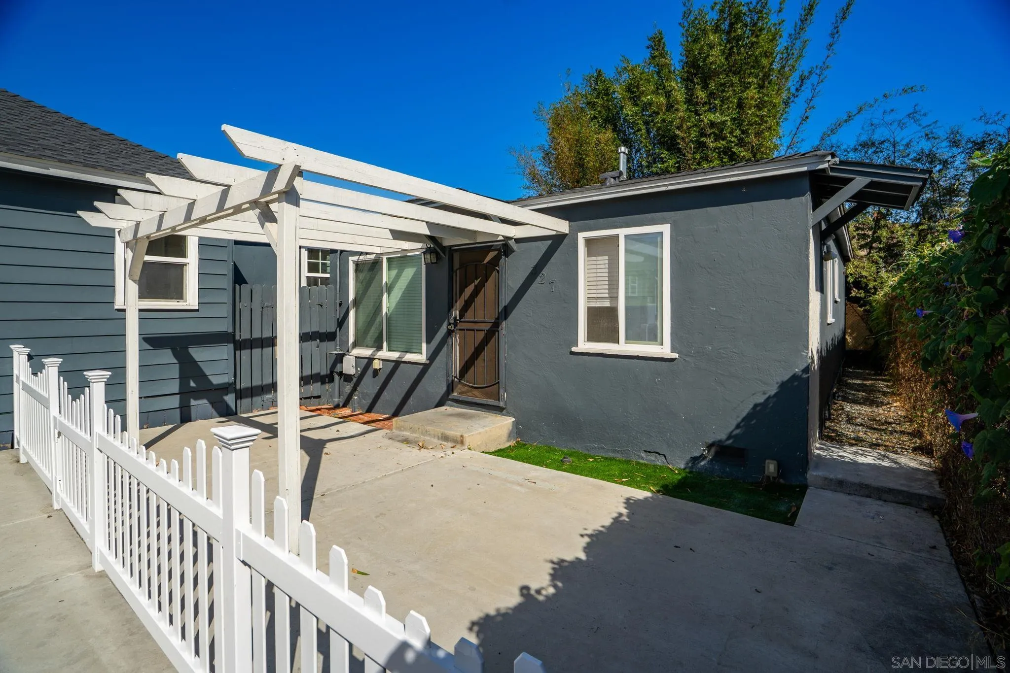 327-29 28Th St., San Diego, CA 92102 327-29 28Th St., San Diego, CA 92102