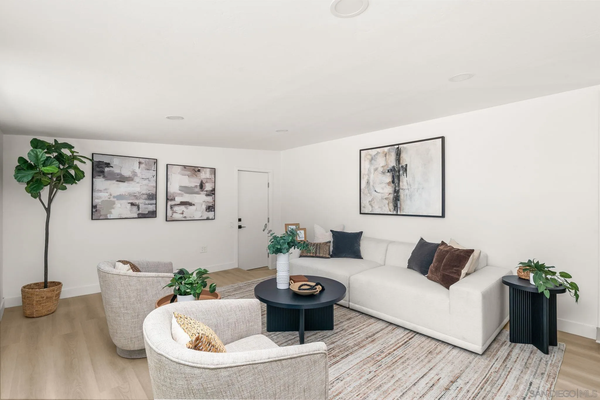 7640 Torrem St, La Mesa, CA 91942 7640 Torrem St, La Mesa, CA 91942