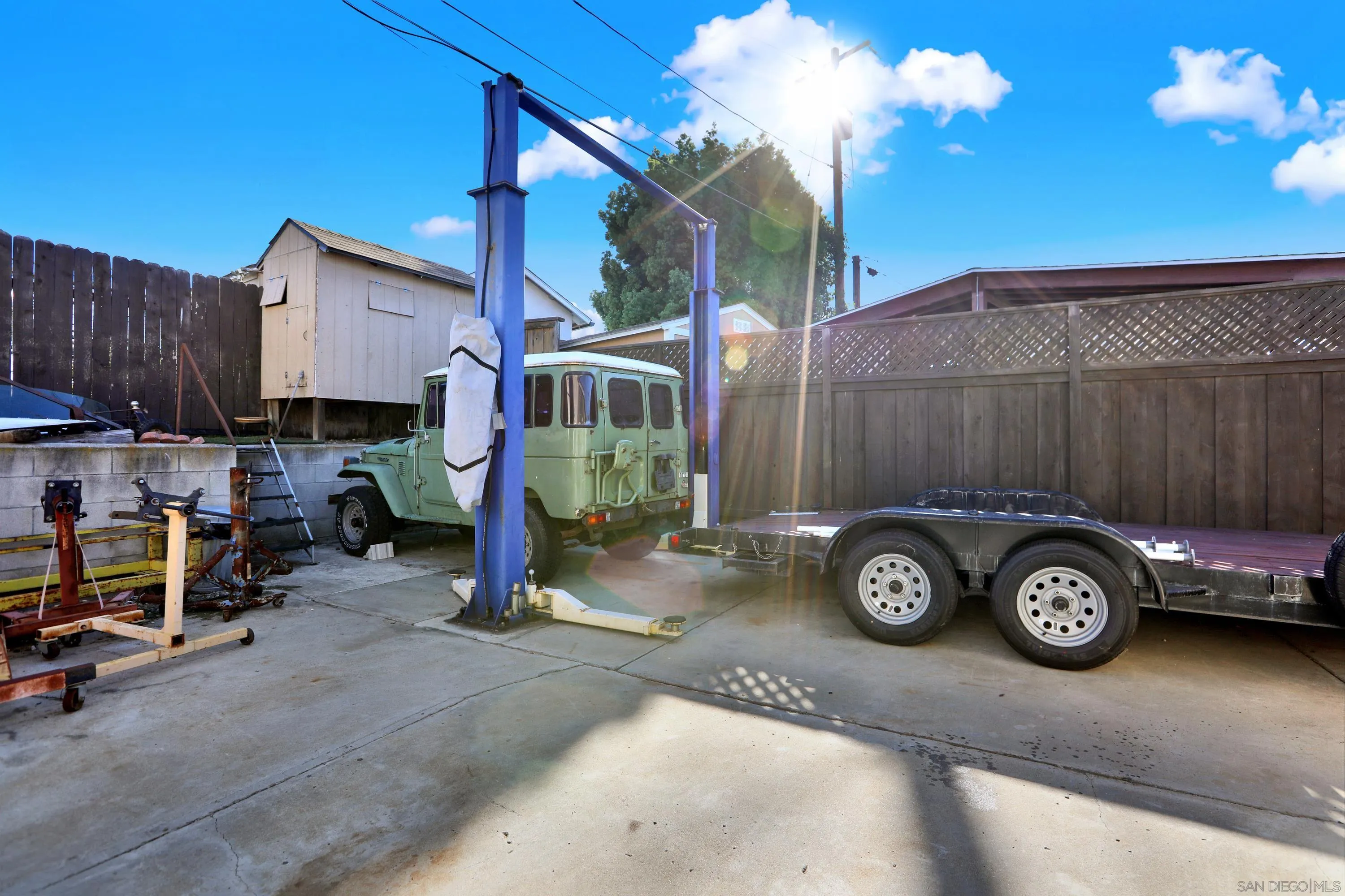 4643 Firestone St., San Diego, CA 92117 4643 Firestone St., San Diego, CA 92117