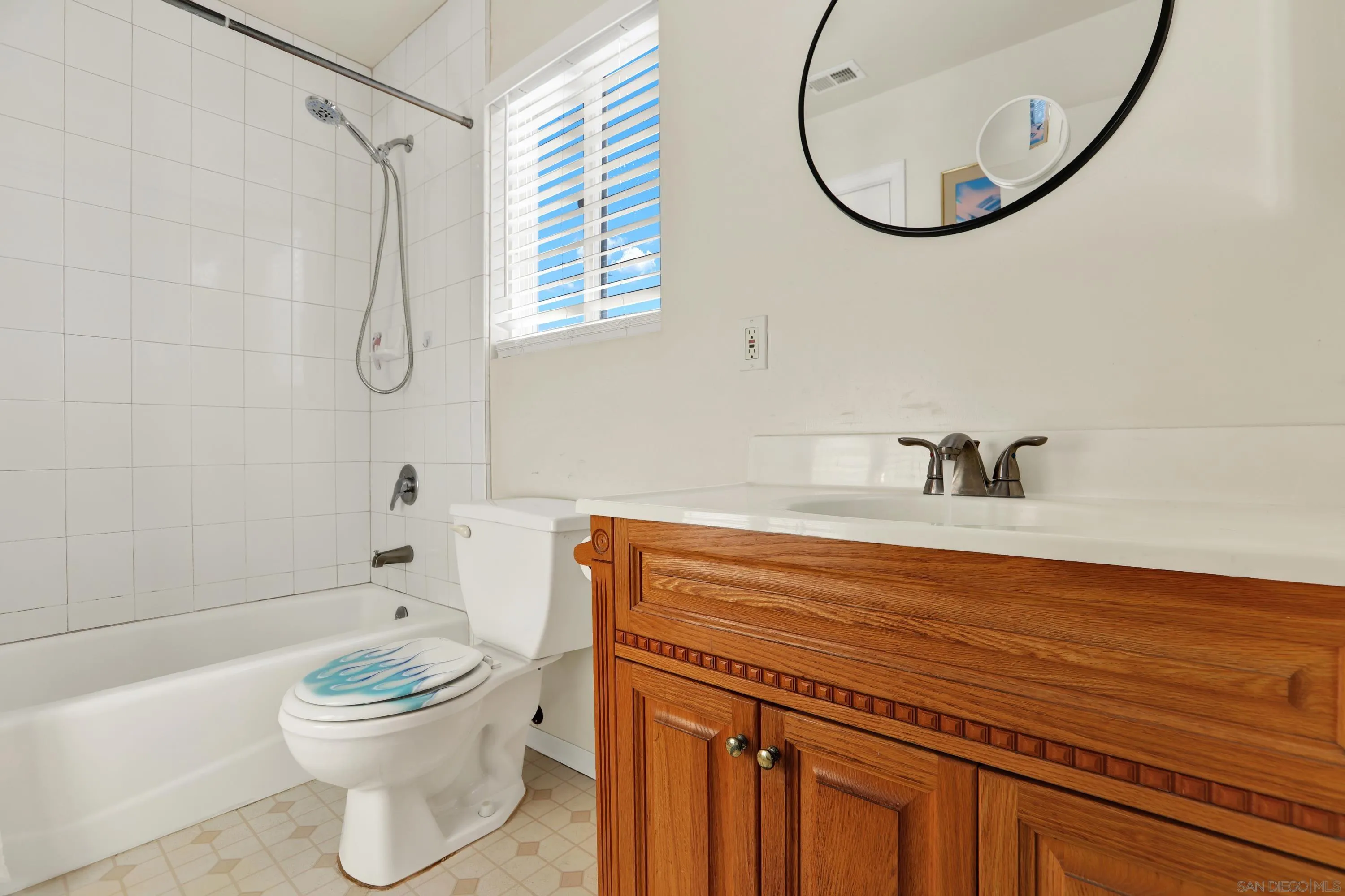 4643 Firestone St., San Diego, CA 92117 4643 Firestone St., San Diego, CA 92117