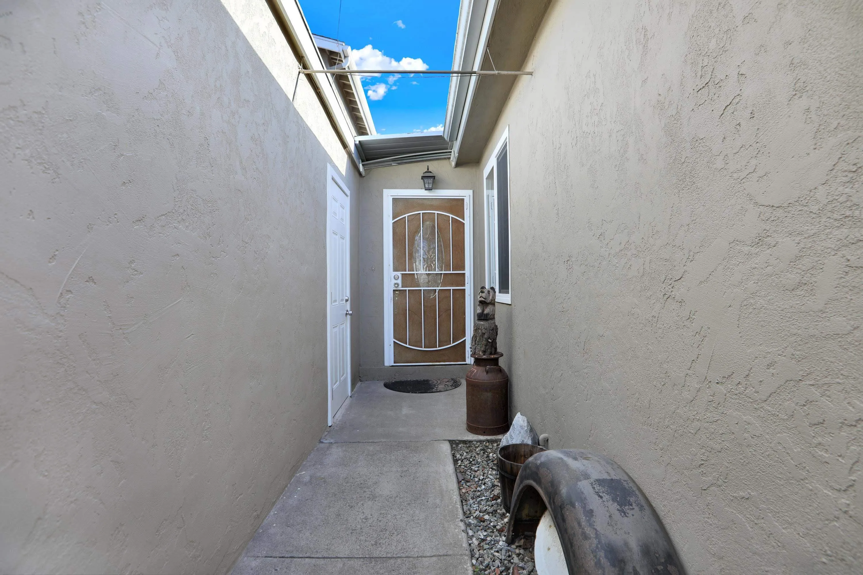 4643 Firestone St., San Diego, CA 92117 4643 Firestone St., San Diego, CA 92117
