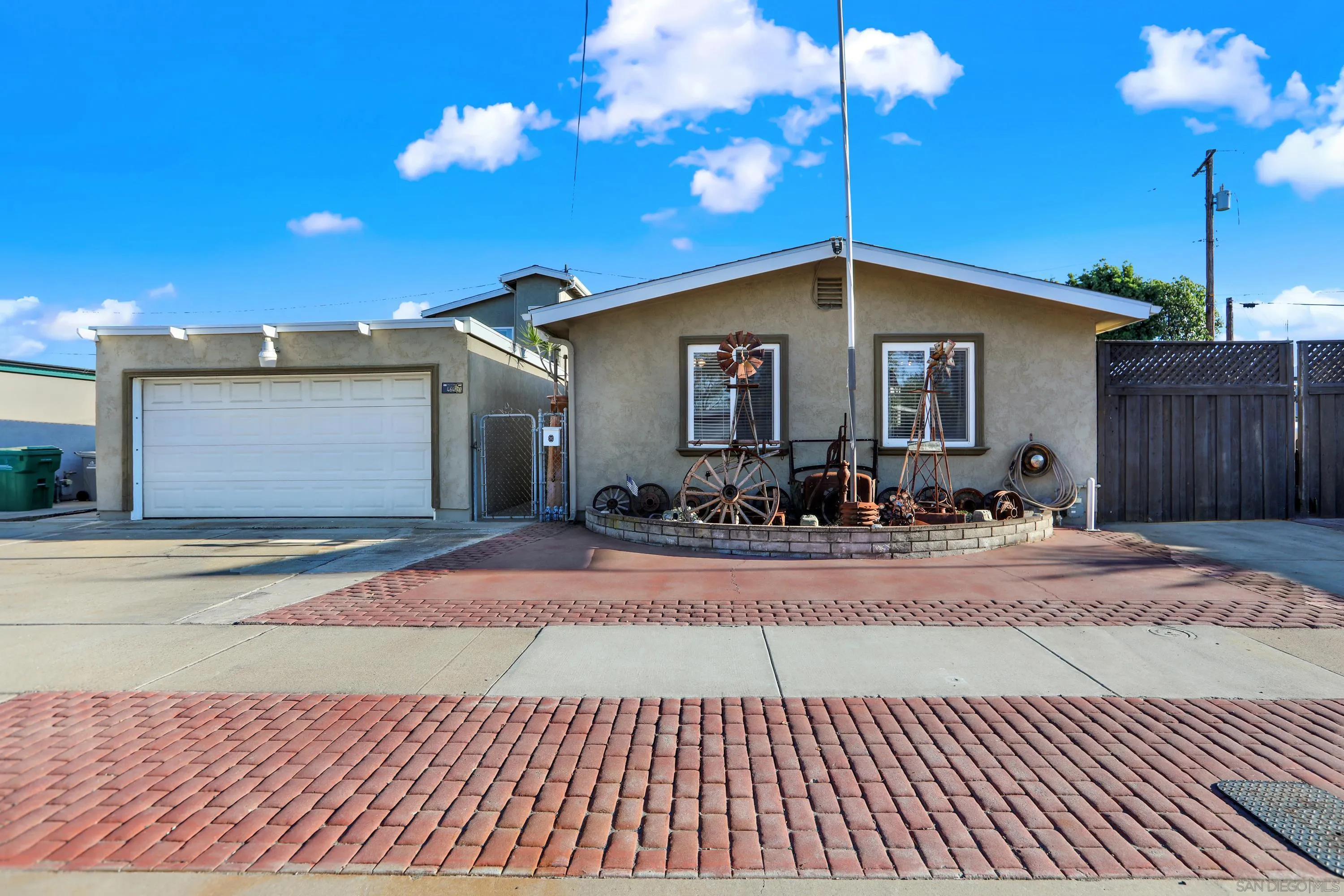 4643 Firestone St., San Diego, CA 92117 4643 Firestone St., San Diego, CA 92117