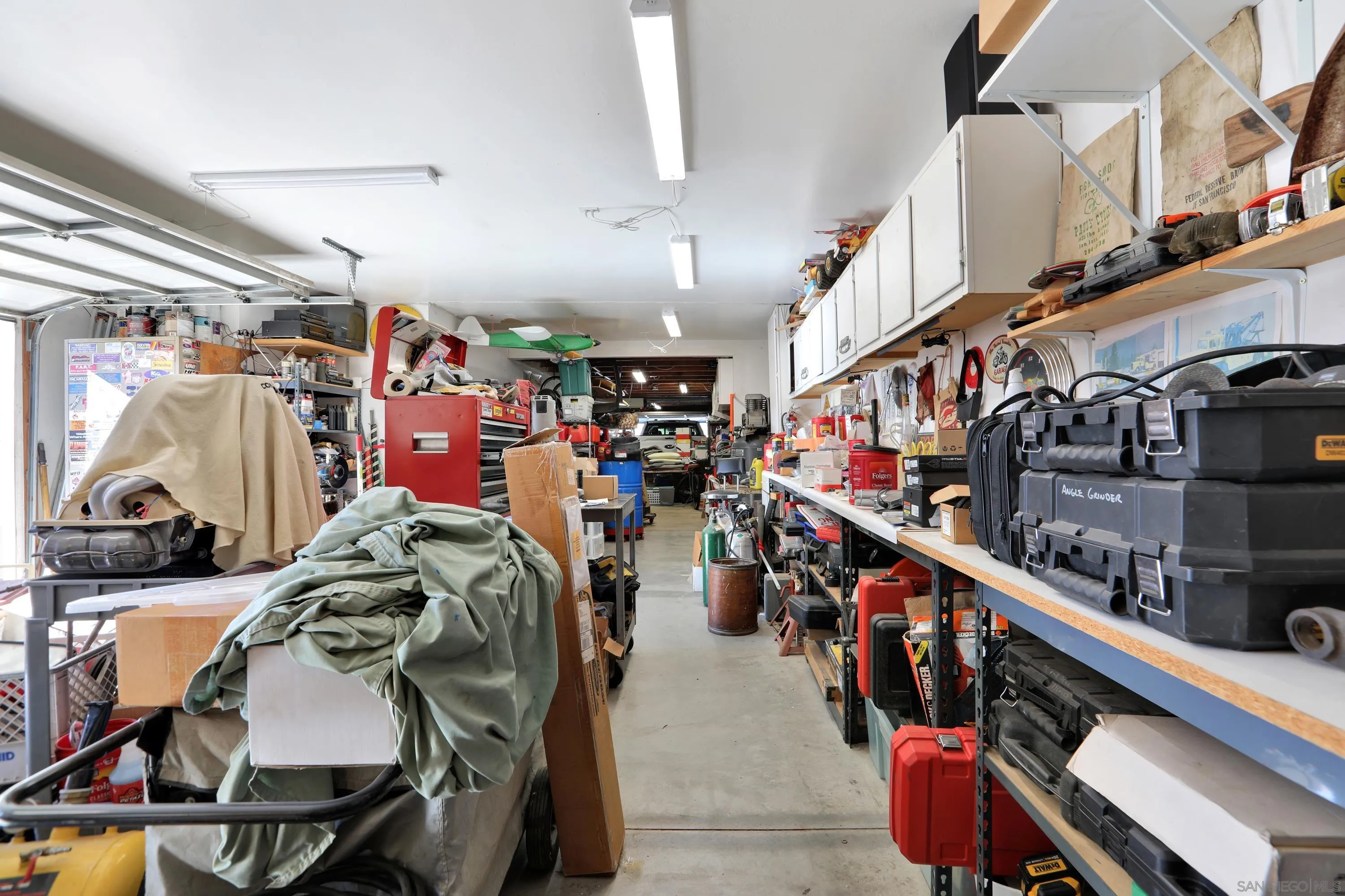 4643 Firestone St., San Diego, CA 92117 4643 Firestone St., San Diego, CA 92117