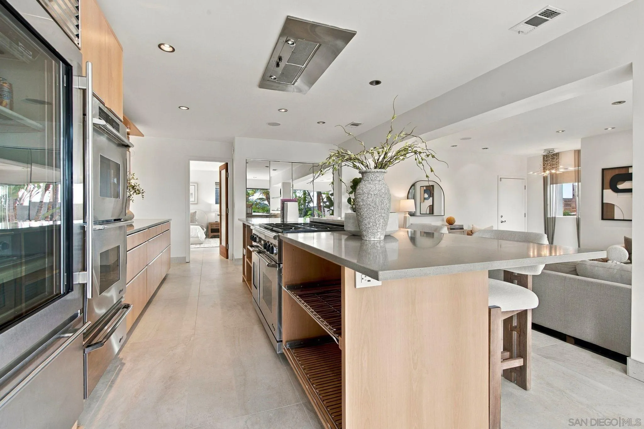 2582 Meadow Lark Drive, San Diego, CA 92123 2582 Meadow Lark Drive, San Diego, CA 92123