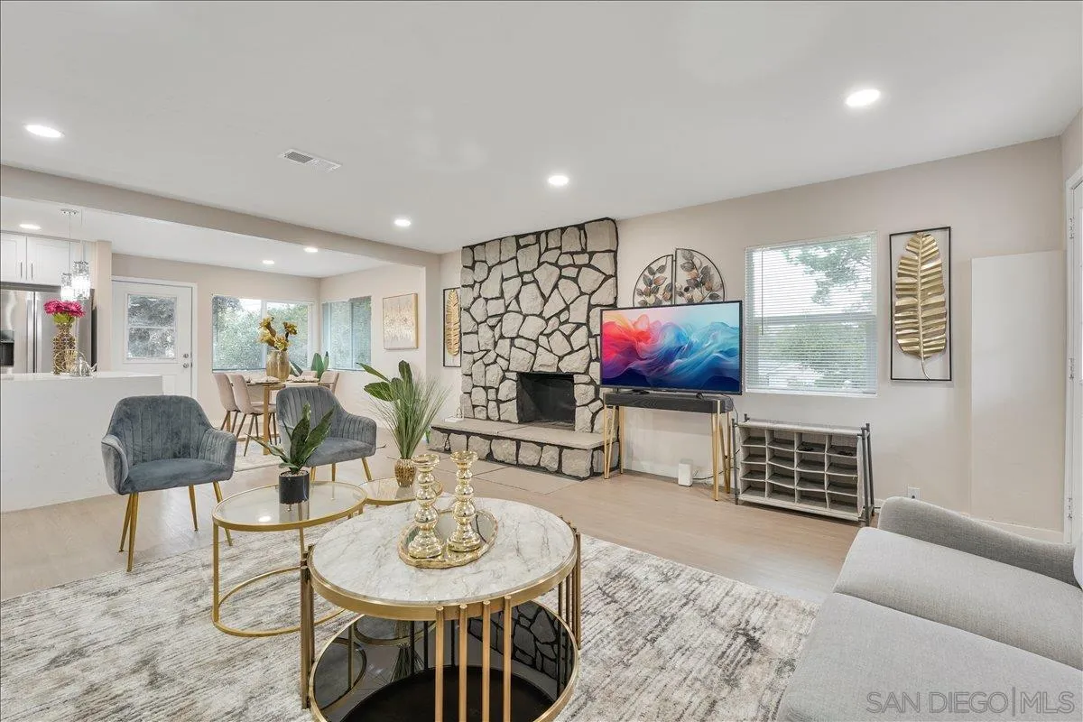 2408 Suncrest Blvd, El Cajon, CA 92021 2408 Suncrest Blvd, El Cajon, CA 92021