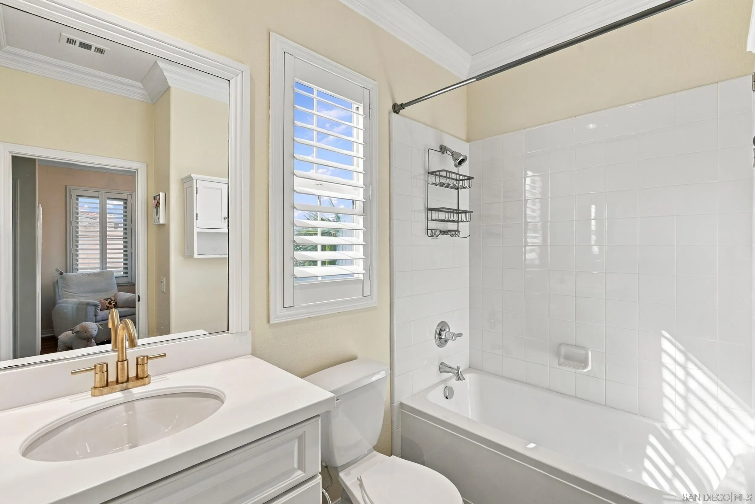 3609 Four Peaks St, Carlsbad, CA 92010 3609 Four Peaks St, Carlsbad, CA 92010