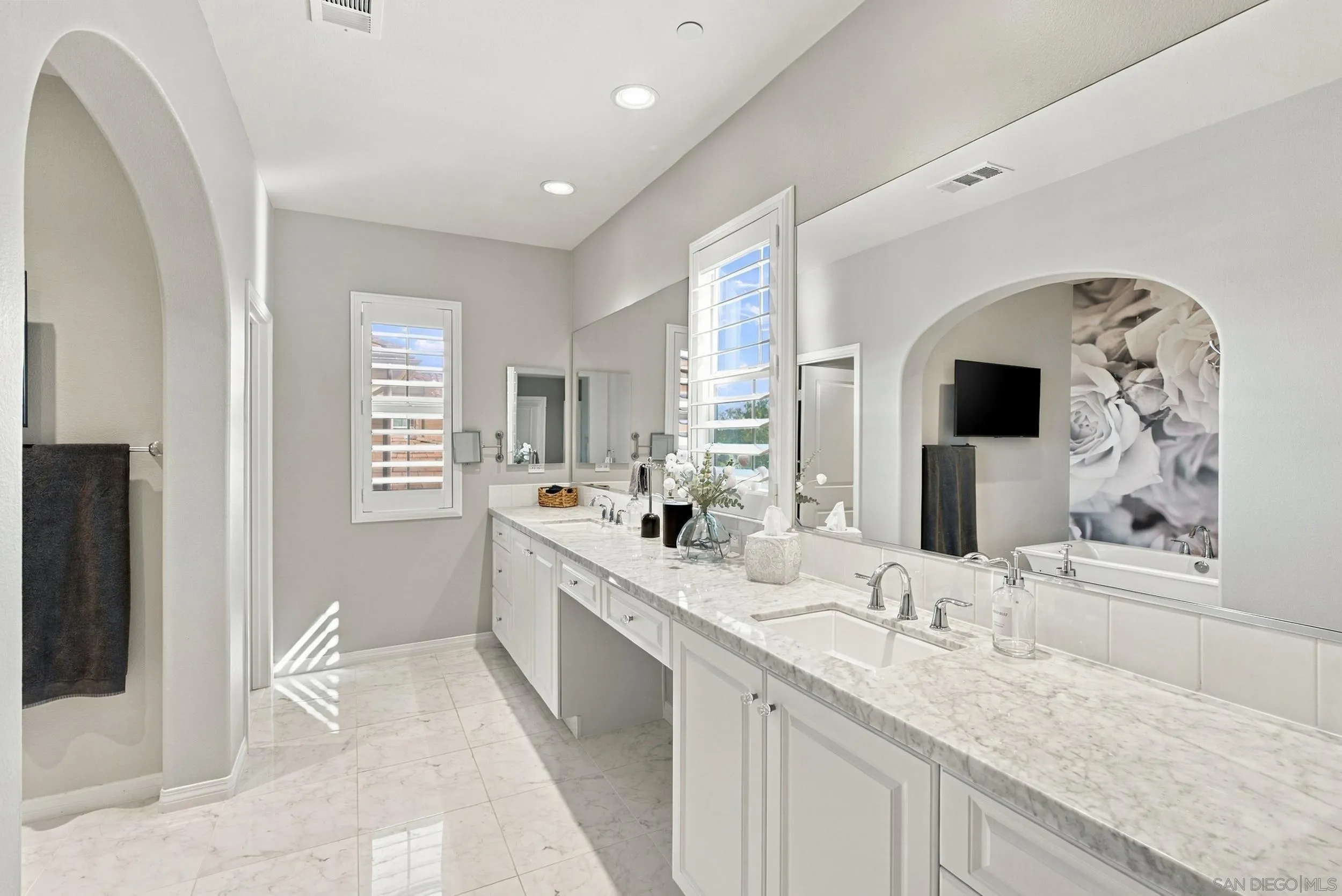 3609 Four Peaks St, Carlsbad, CA 92010 3609 Four Peaks St, Carlsbad, CA 92010