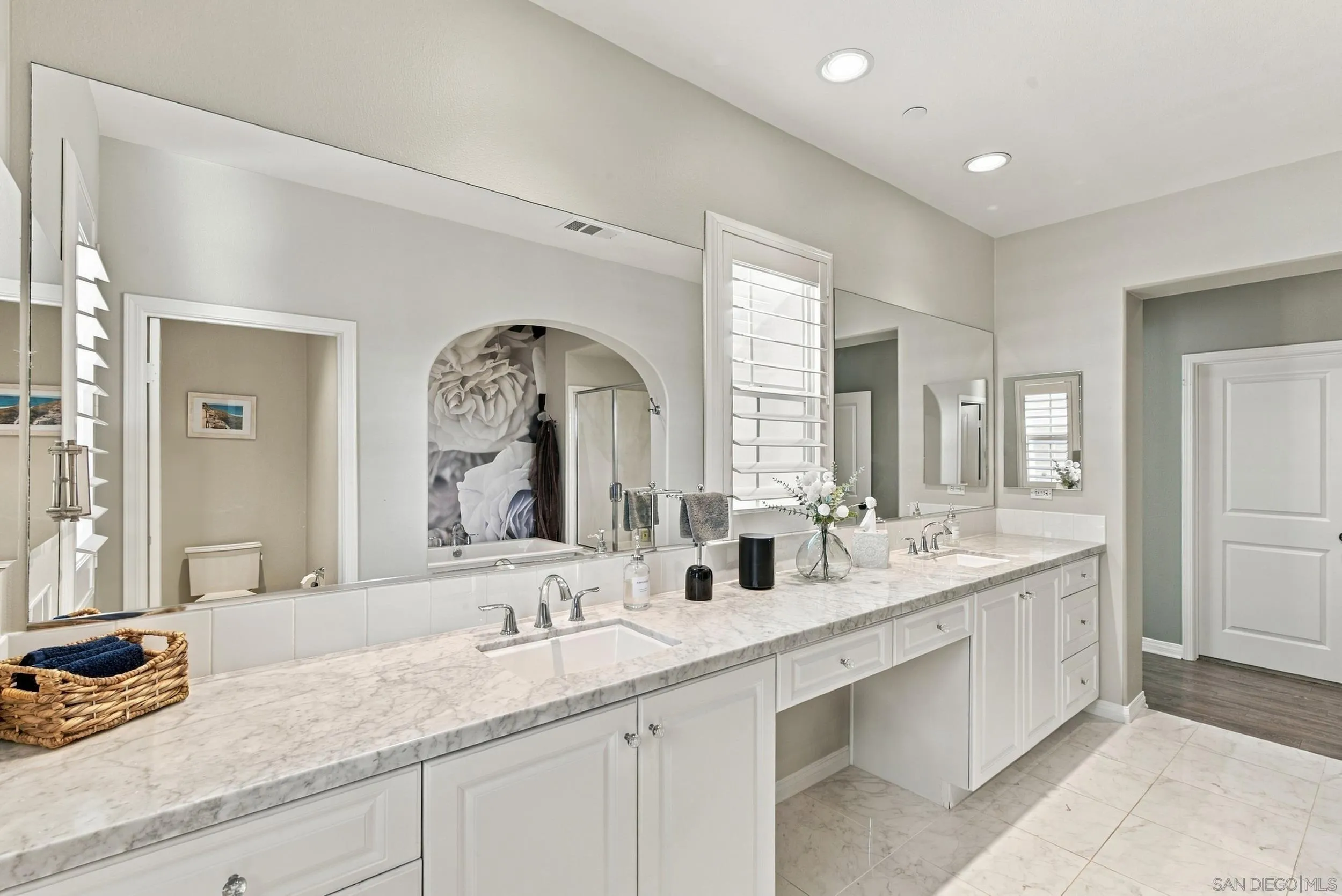 3609 Four Peaks St, Carlsbad, CA 92010 3609 Four Peaks St, Carlsbad, CA 92010