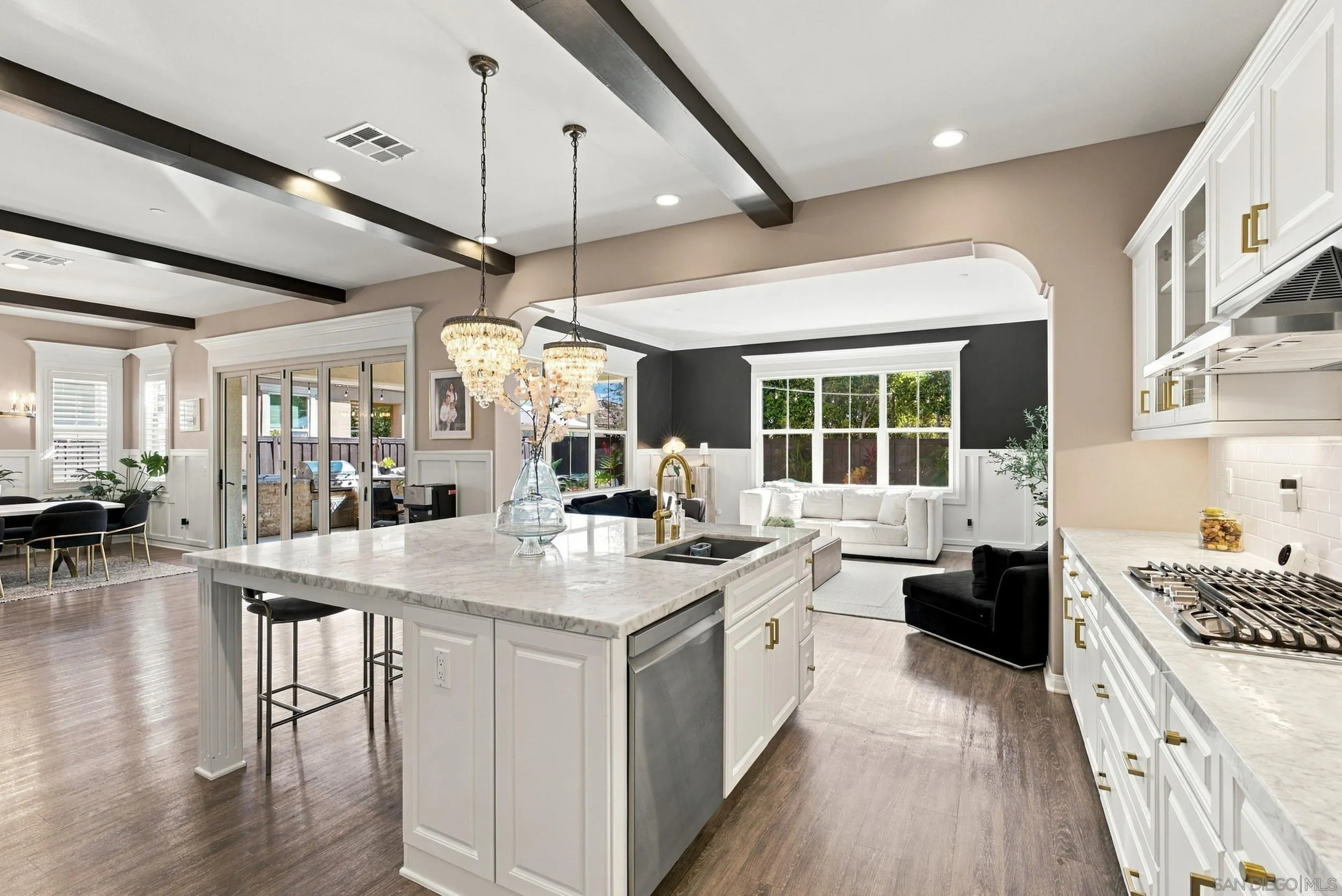 3609 Four Peaks St, Carlsbad, CA 92010 3609 Four Peaks St, Carlsbad, CA 92010