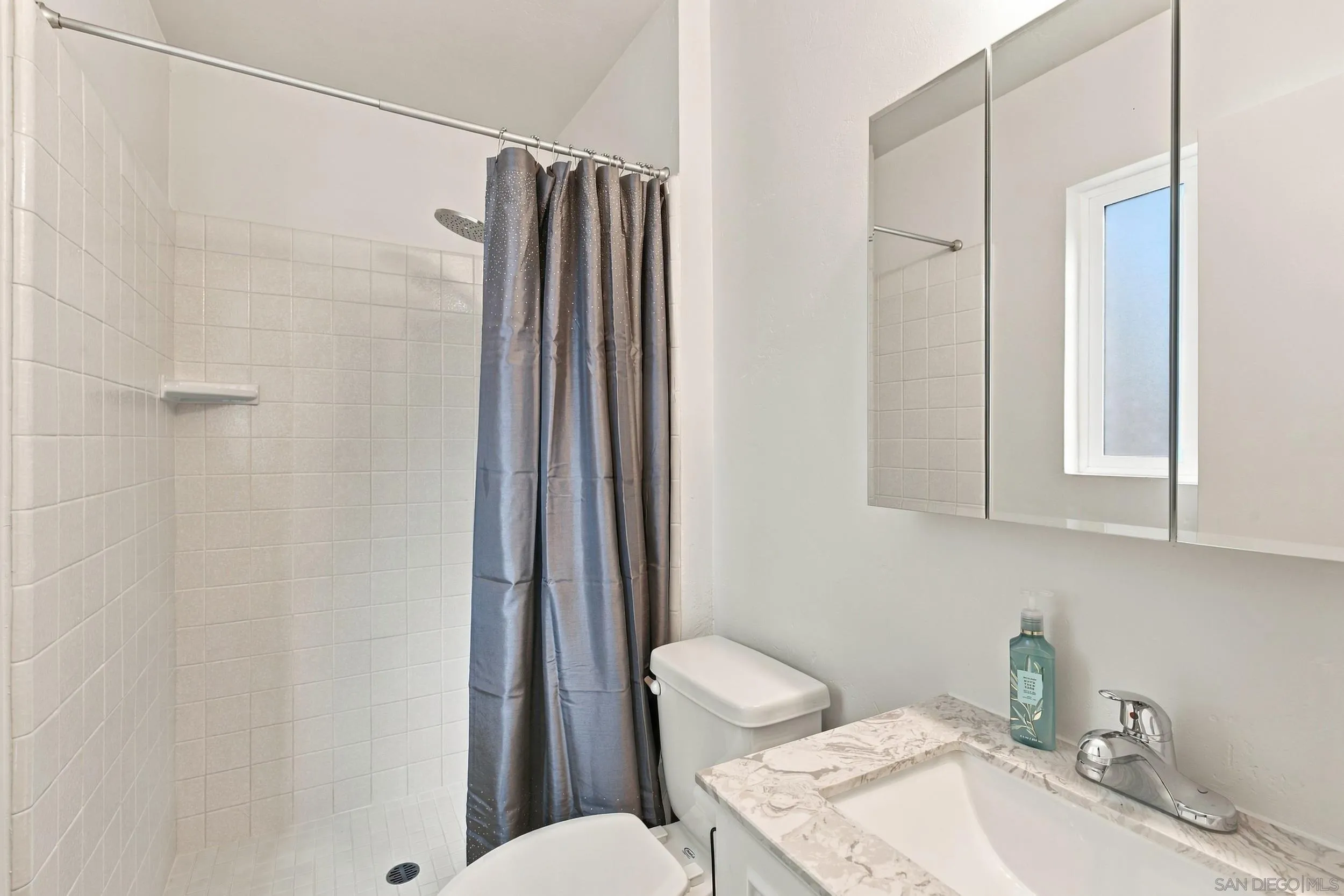 https://cdn.realtyfeed.com/cdn/127/260025941/220e5fa32f215ff4d17b420f35808628.webp