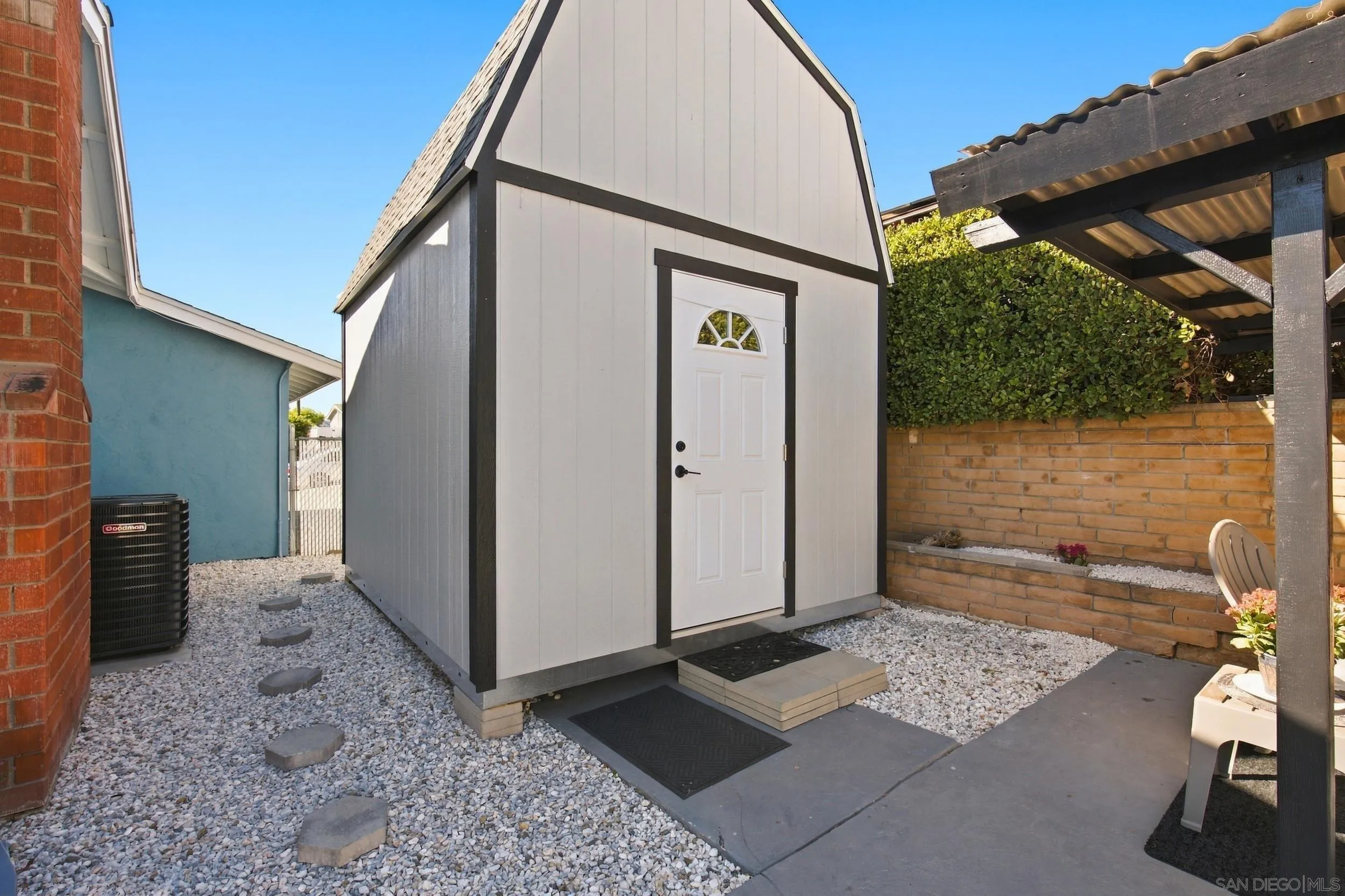 https://cdn.realtyfeed.com/cdn/127/260025941/4157b53d93bb2c78d8c6c2167bec0c05.webp