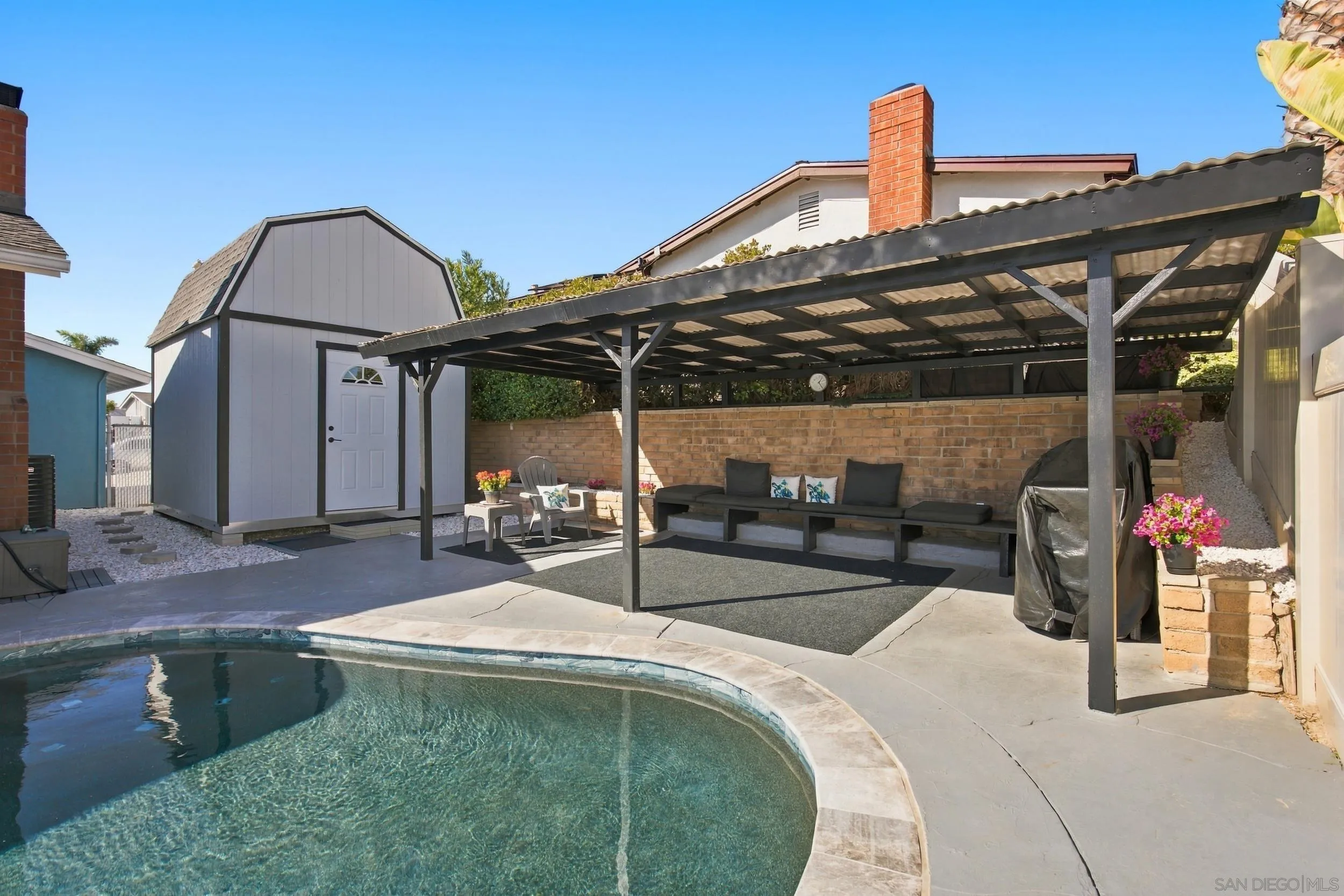 https://cdn.realtyfeed.com/cdn/127/260025941/8da53d052279701ab83998dbd8cd4b2d.webp