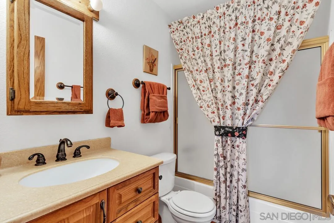 9931 Kincaid St, Santee, CA 92071 9931 Kincaid St, Santee, CA 92071