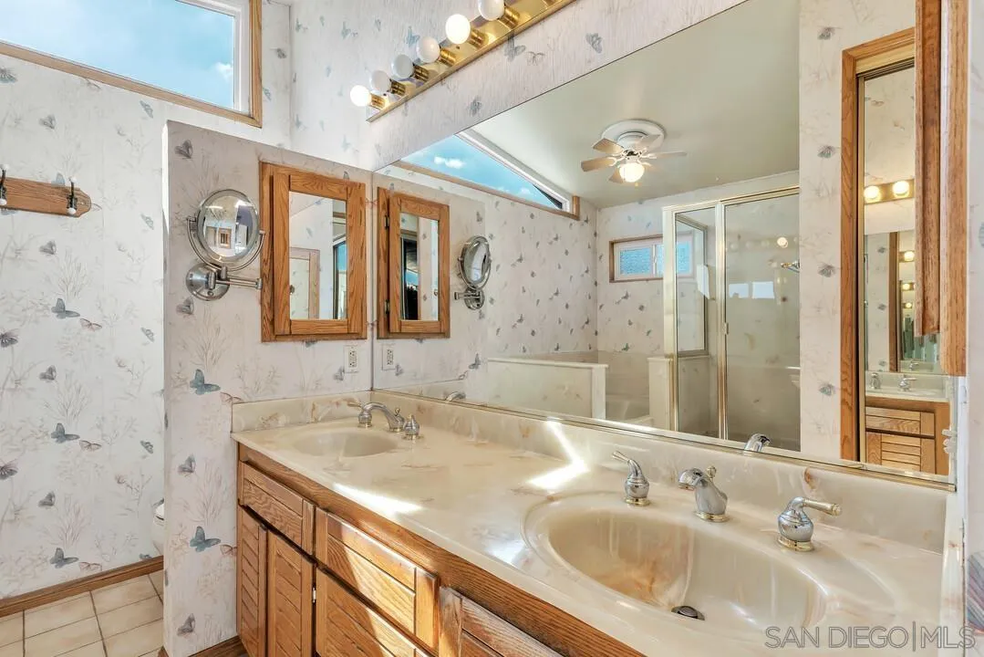 9931 Kincaid St, Santee, CA 92071 9931 Kincaid St, Santee, CA 92071