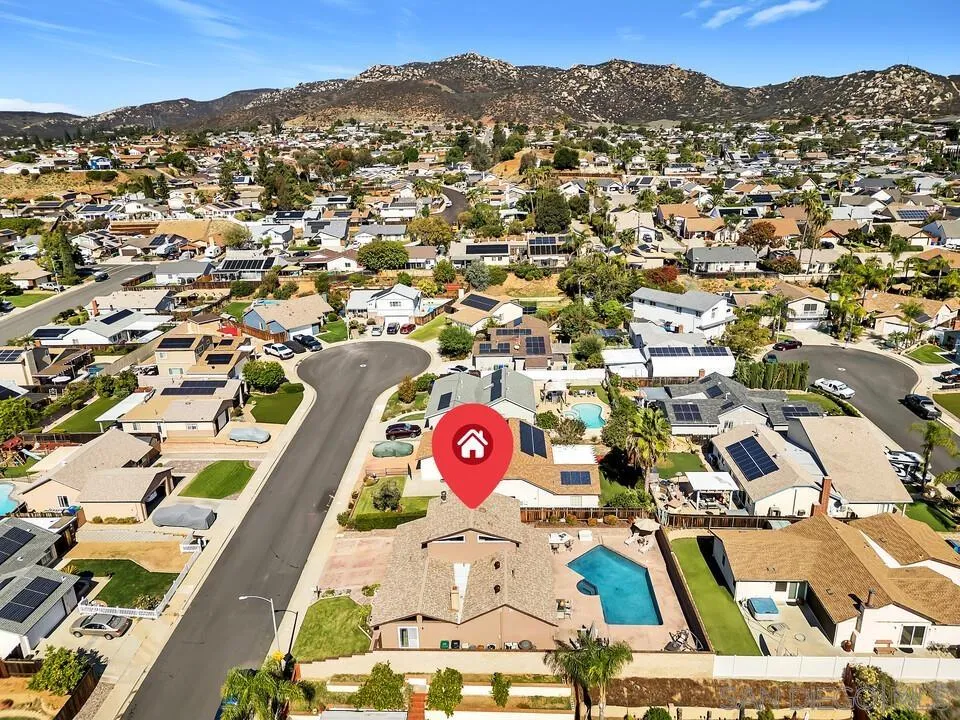 9931 Kincaid St, Santee, CA 92071 9931 Kincaid St, Santee, CA 92071