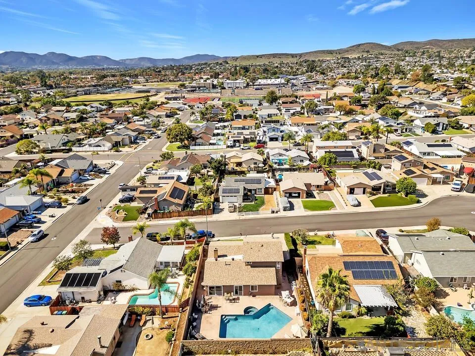 9931 Kincaid St, Santee, CA 92071 9931 Kincaid St, Santee, CA 92071