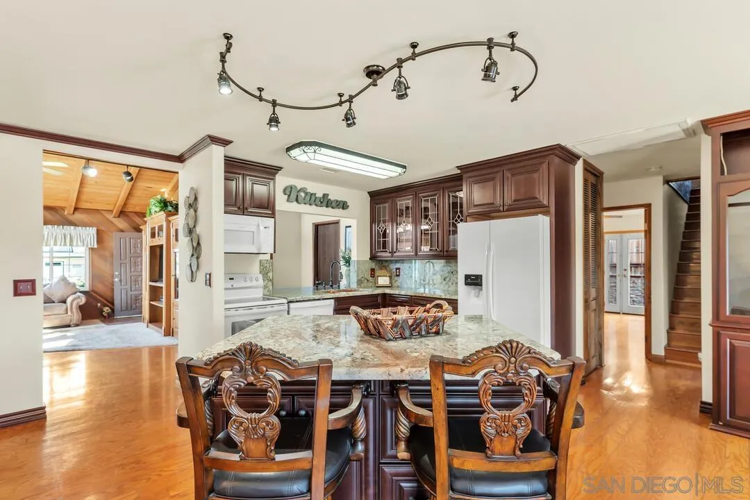 9931 Kincaid St, Santee, CA 92071 9931 Kincaid St, Santee, CA 92071