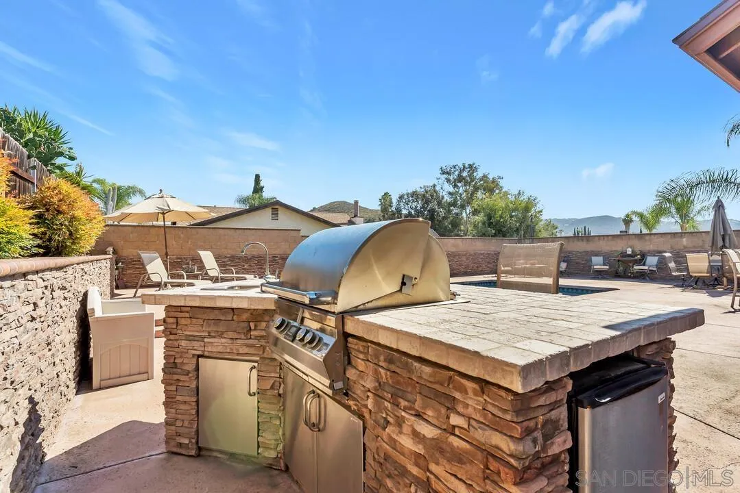 9931 Kincaid St, Santee, CA 92071 9931 Kincaid St, Santee, CA 92071