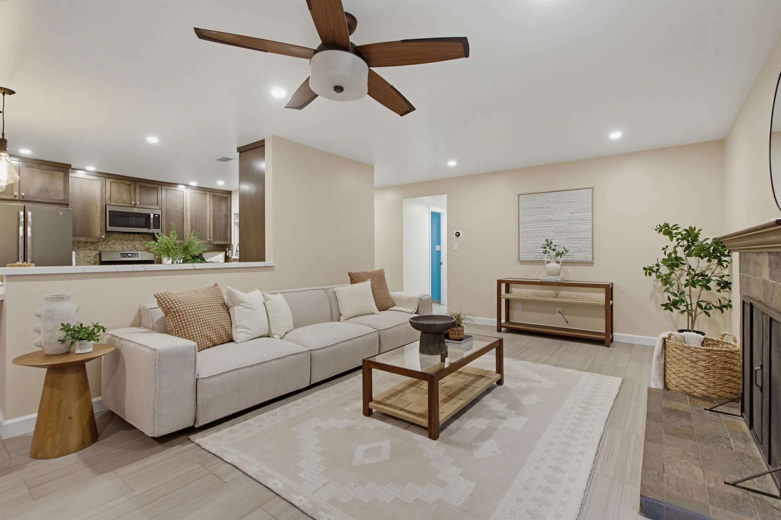8444 Midland, La Mesa, CA 91941 8444 Midland, La Mesa, CA 91941