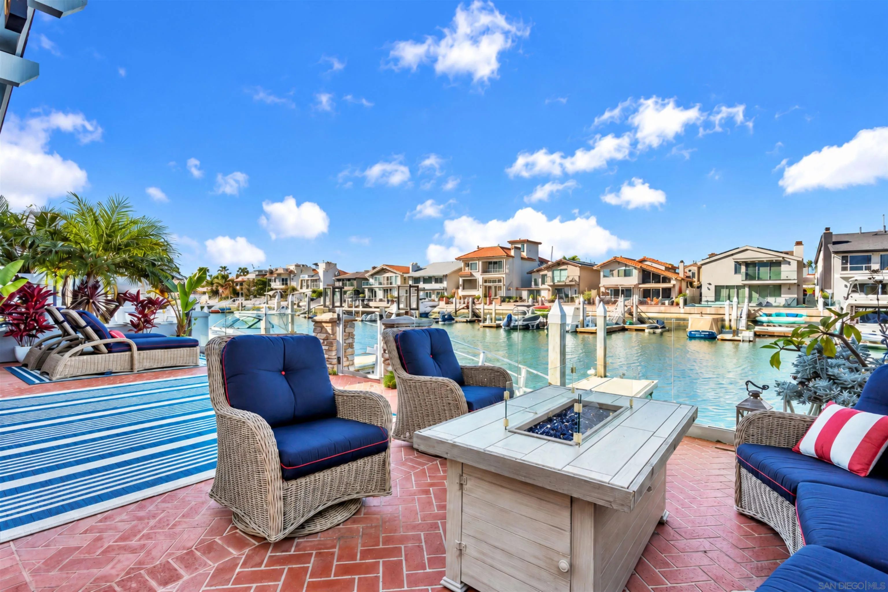 27 Sandpiper Strand, Coronado, CA 92118 27 Sandpiper Strand, Coronado, CA 92118