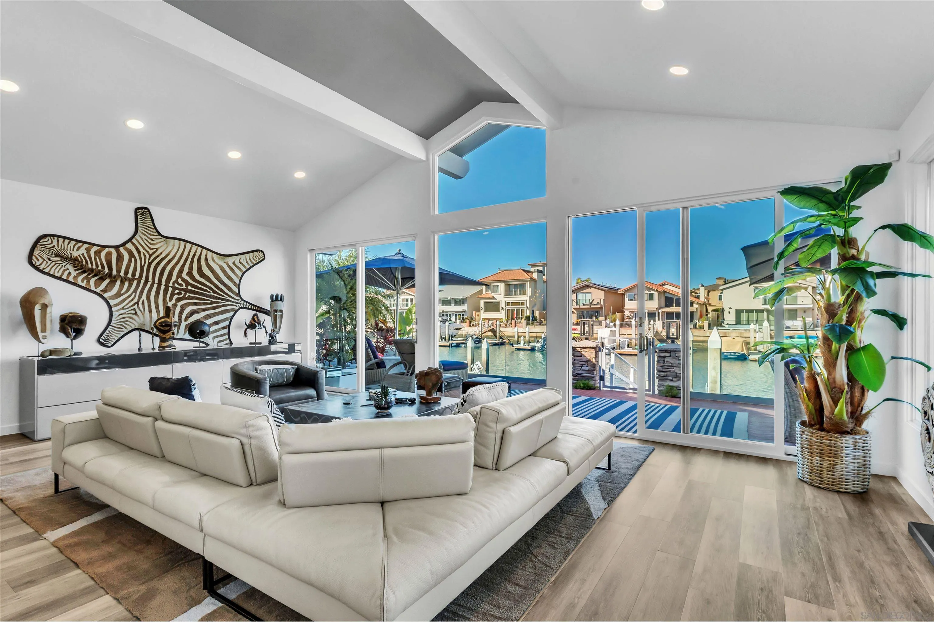 27 Sandpiper Strand, Coronado, CA 92118 27 Sandpiper Strand, Coronado, CA 92118